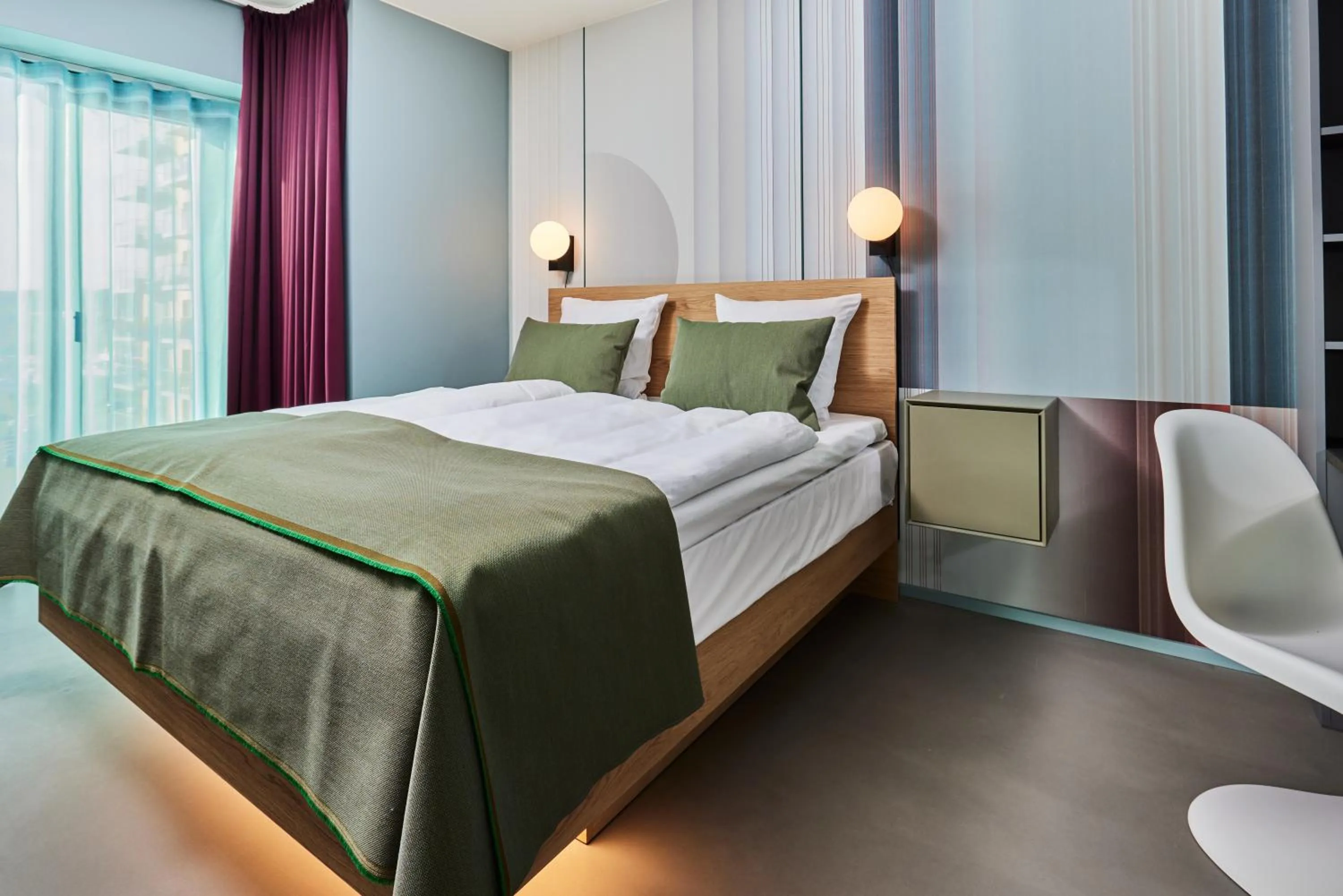 Bedroom, Bed in Kirk Suites