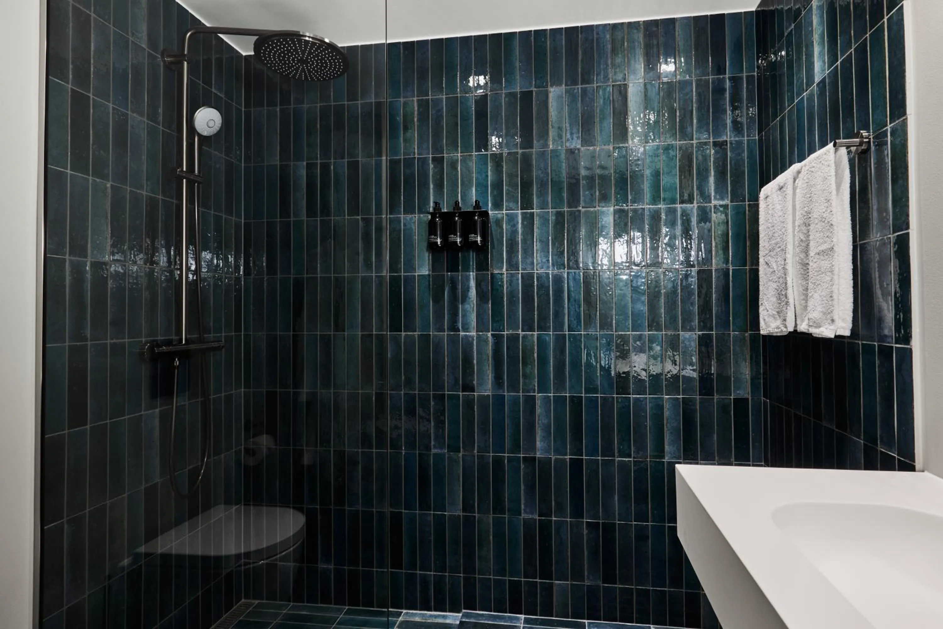 Bathroom in Kirk Suites