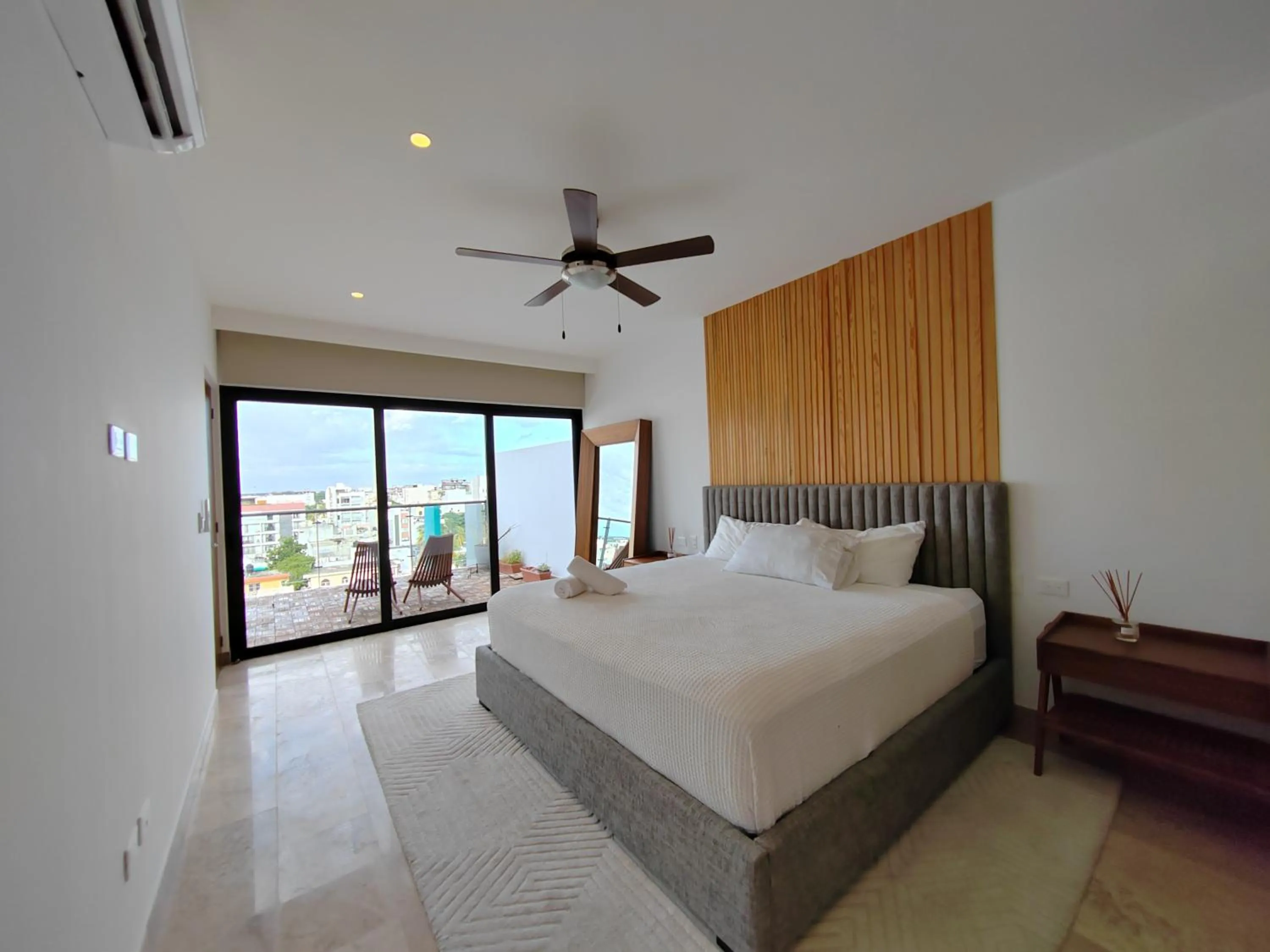 Bed in New & Equipped Apartment Steps From The Beach With Pool Jacuzzi By Yeah