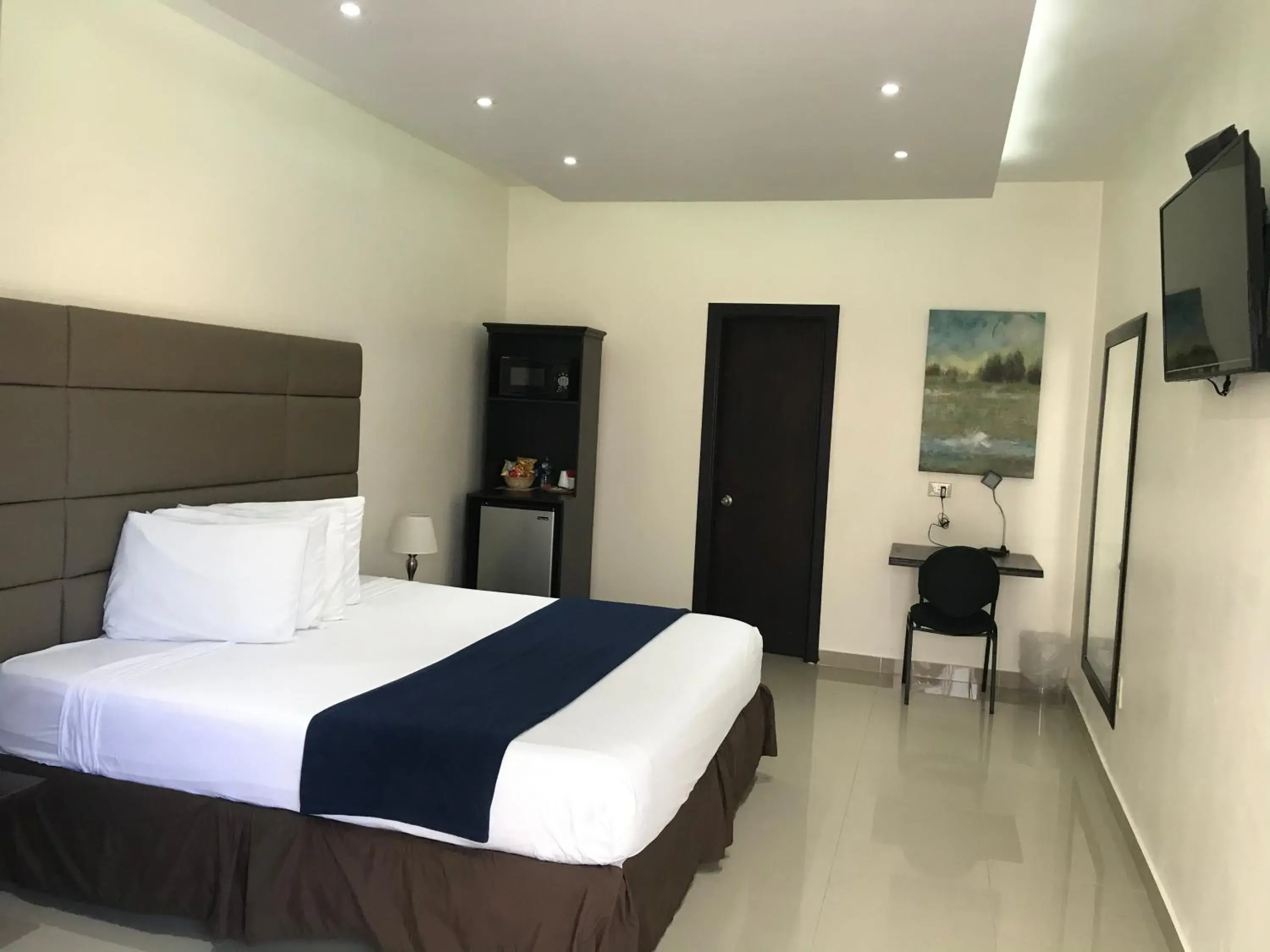 Large Single Room in Starz hotel Large Single Room in Starz hotel