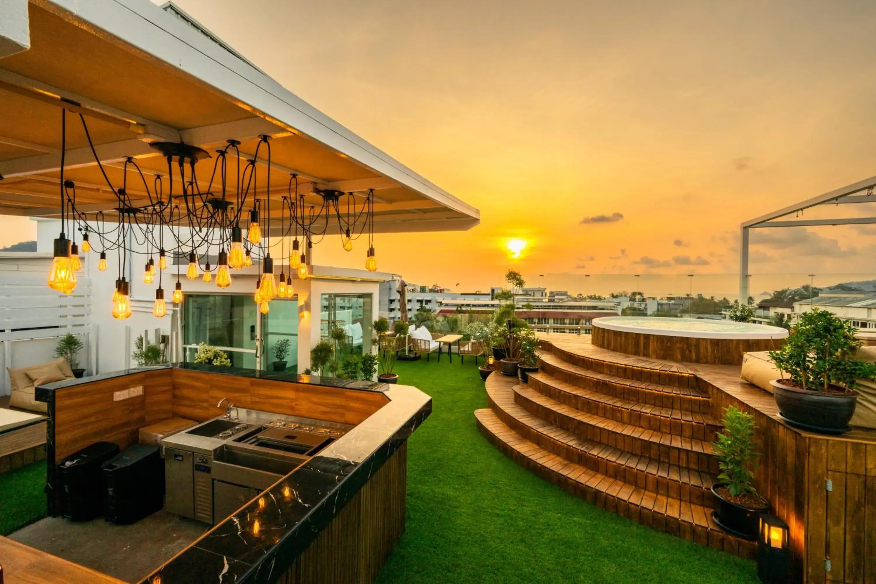 Property building in La Vista Patong Hotel Property building in La Vista Patong Hotel