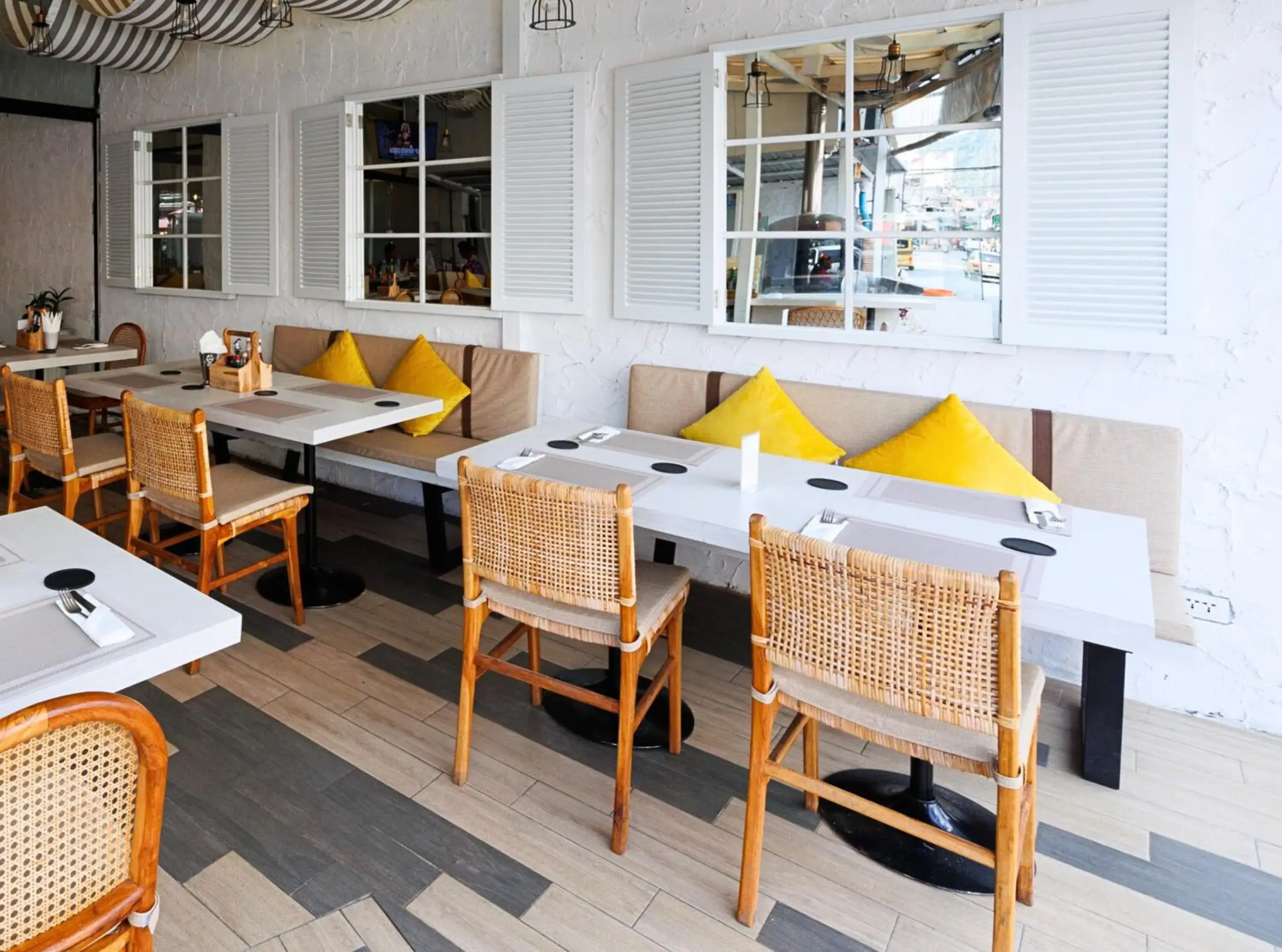 Restaurant/places to eat in La Vista Patong Hotel Restaurant/places to eat in La Vista Patong Hotel