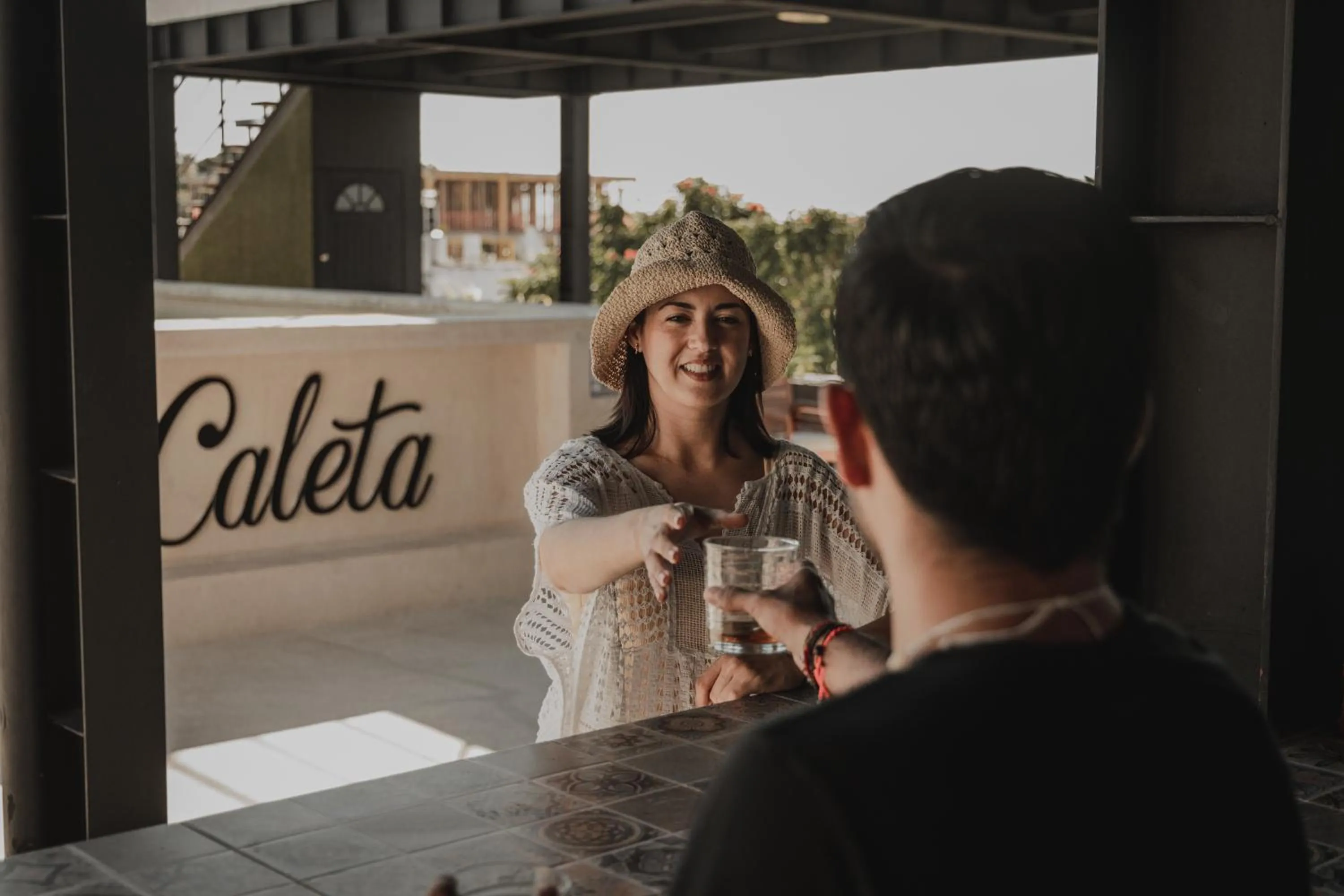 Food and drinks in Caleta Hostel Rooftop & Pool