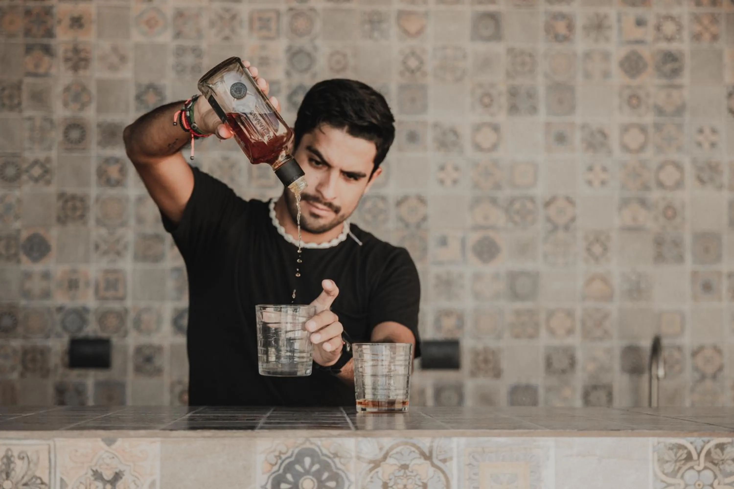 Food and drinks in Caleta Hostel Rooftop & Pool