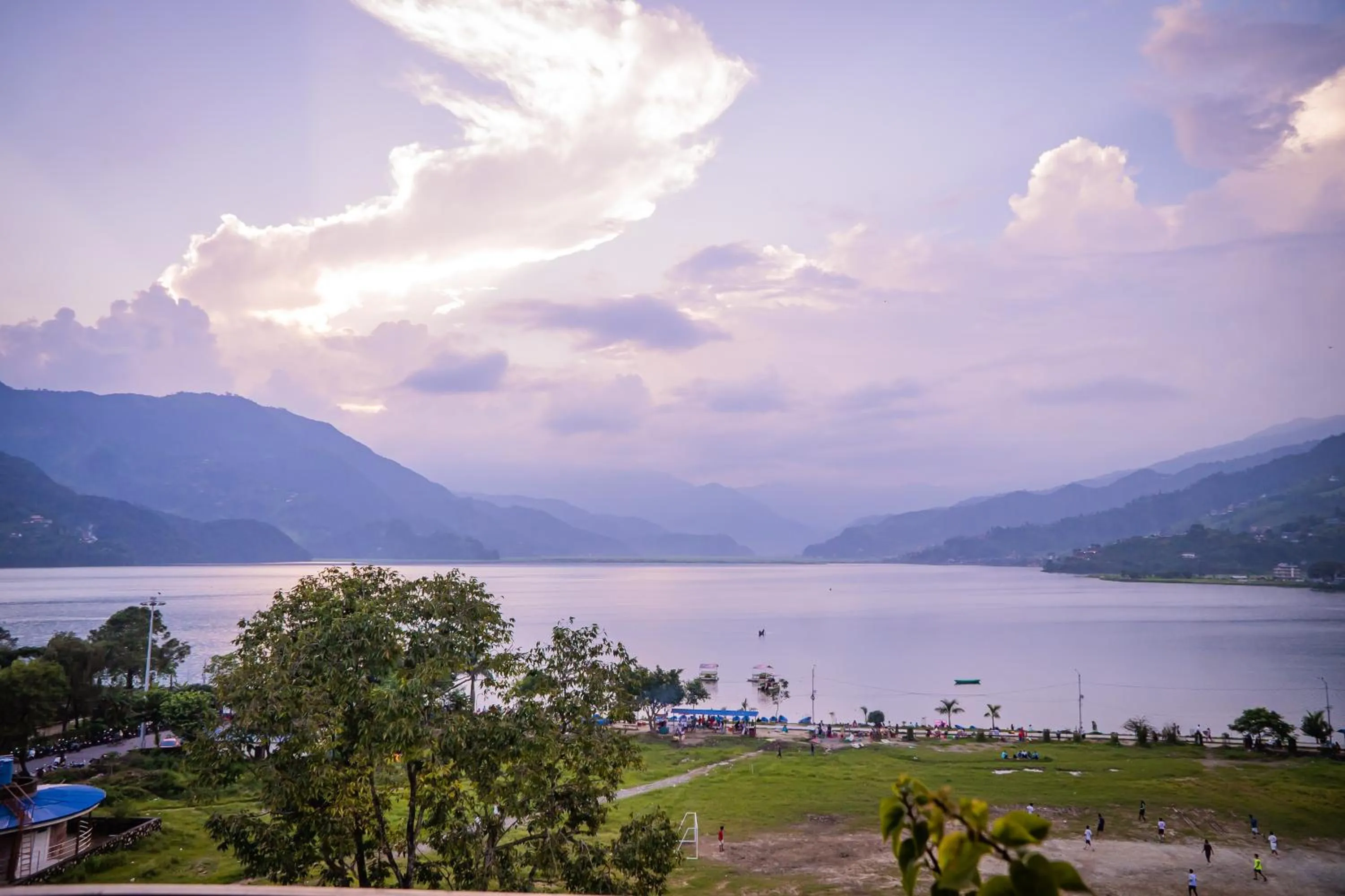 Lake view in Hotel Fewa Camp