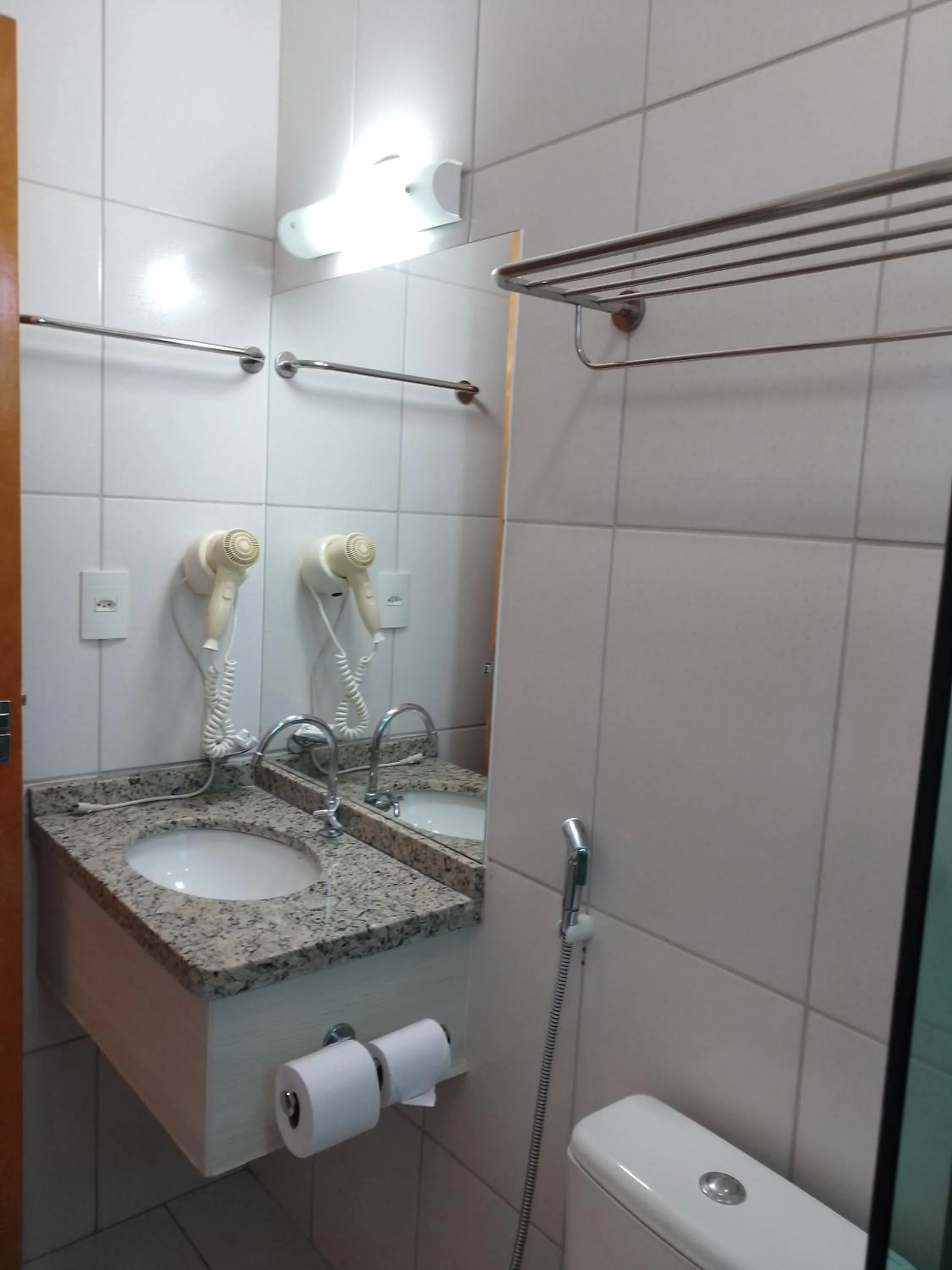 Bathroom in Golden dolphin supreme caldas novas