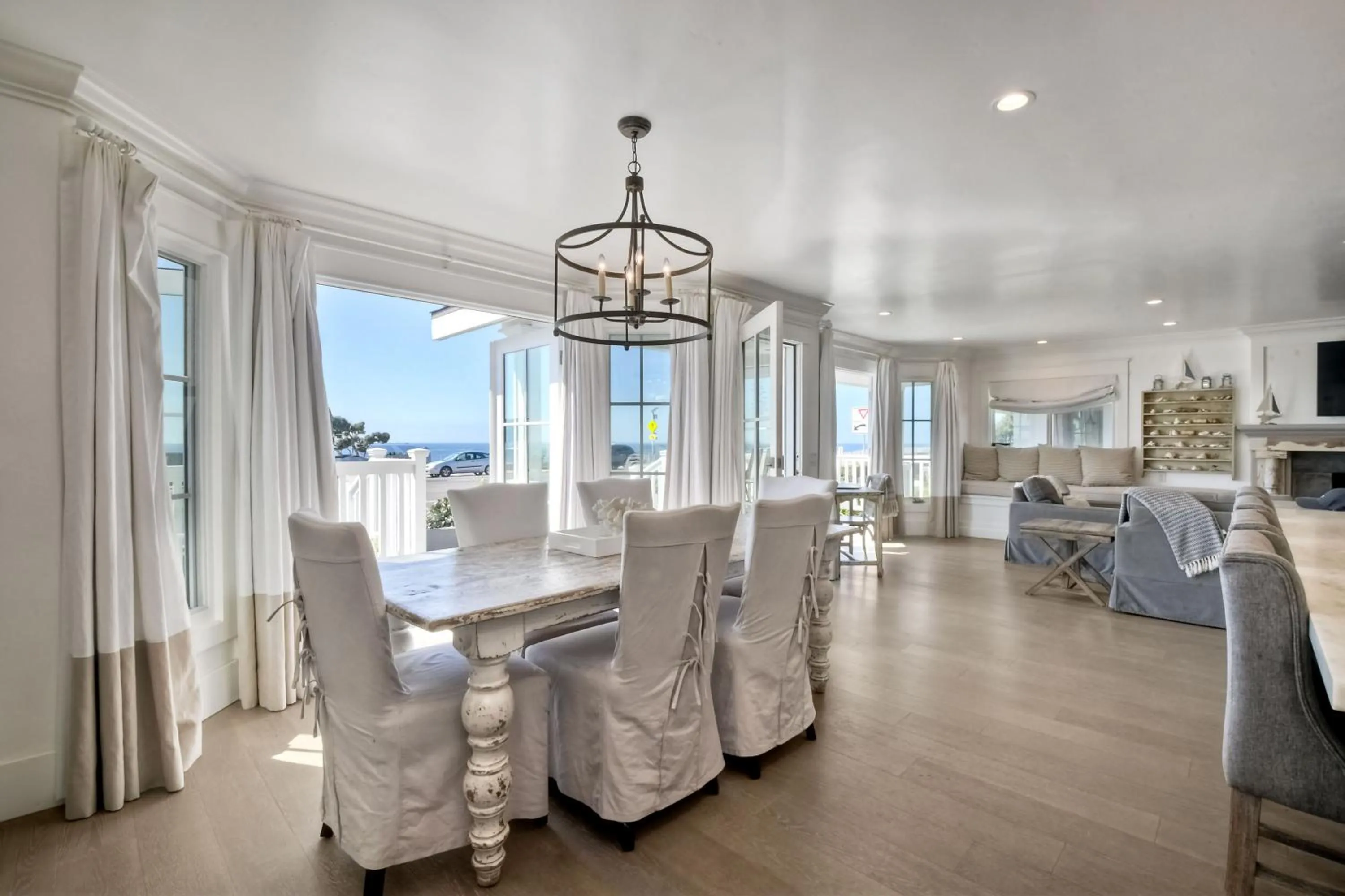 Luxury Ocean Views & Steps To The Sand - Tower 36 Lower Condo Unit