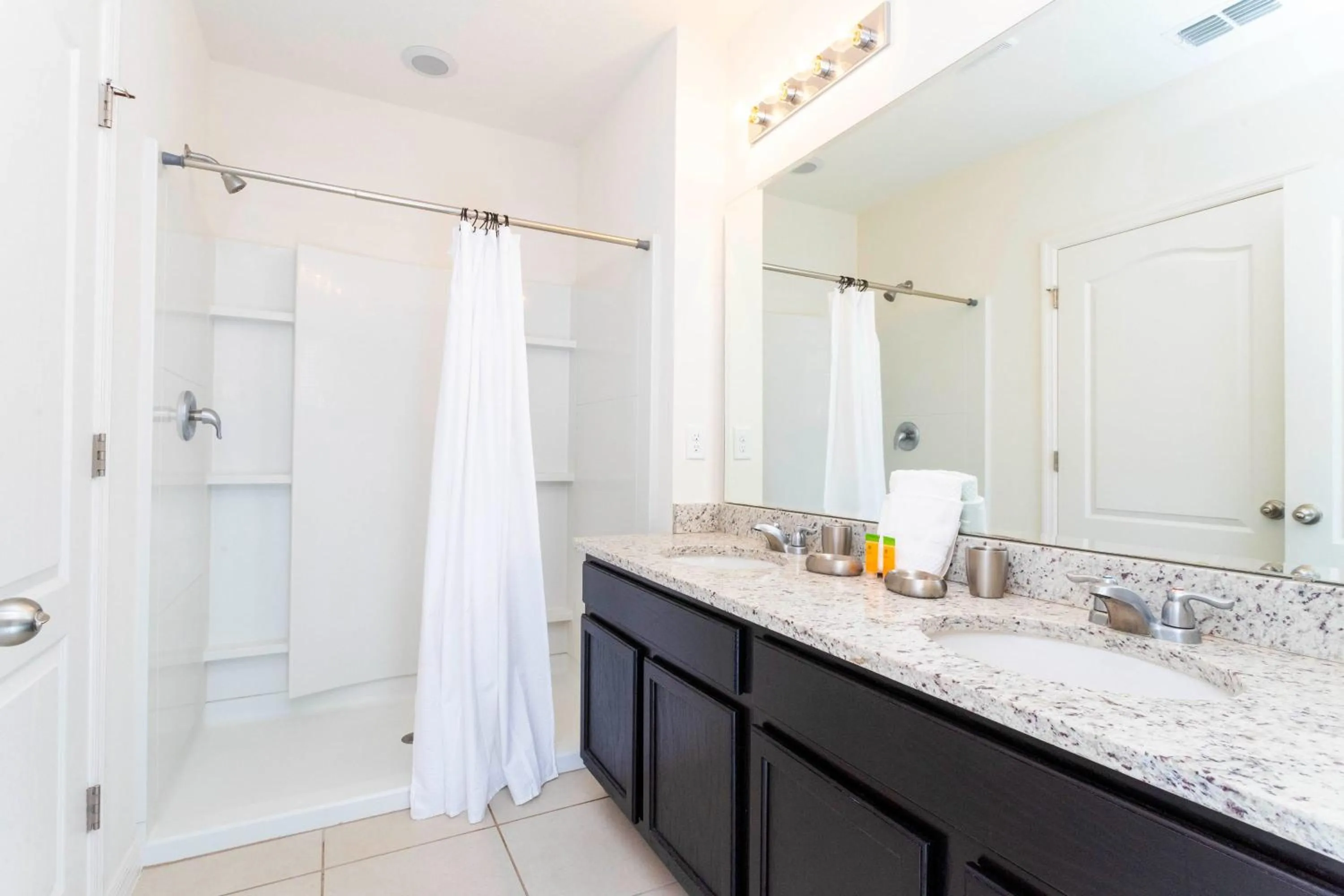 Marvelous 7 Bd w/ Pool Close to Disney @ Solterra 6086