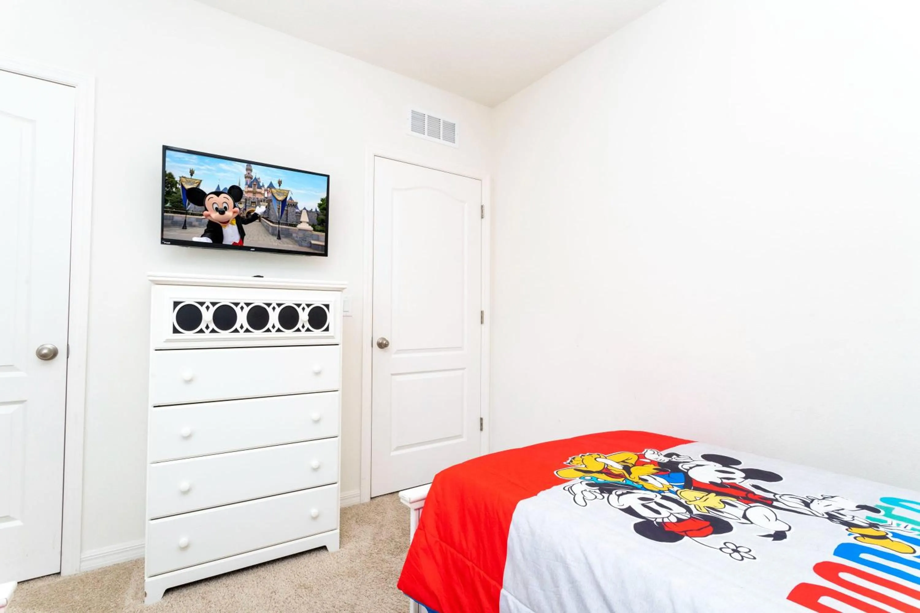 Bed in Marvelous 7 Bd w/ Pool Close to Disney @ Solterra 6086