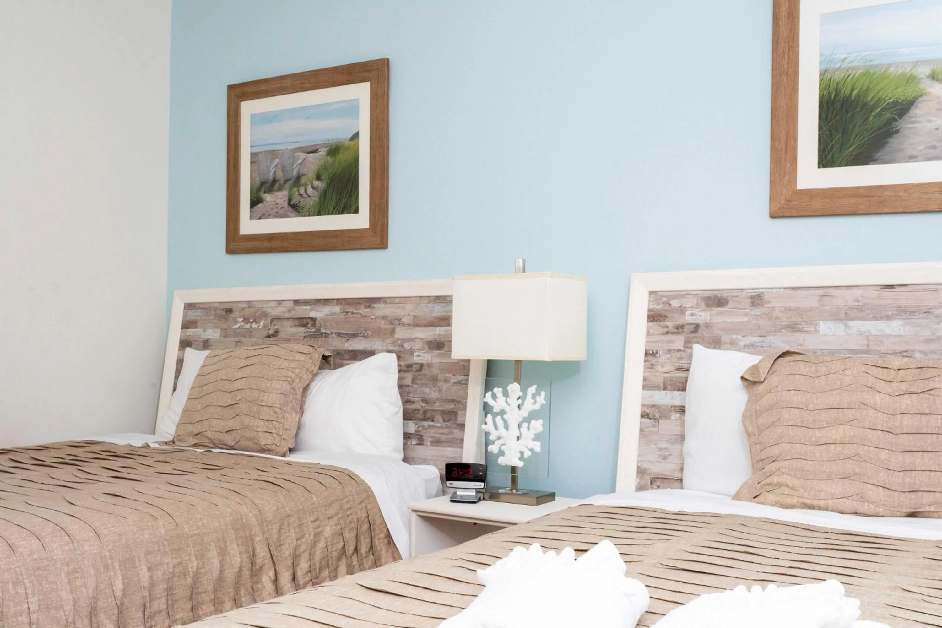 Bed in Marvelous 7 Bd w/ Pool Close to Disney @ Solterra 6086