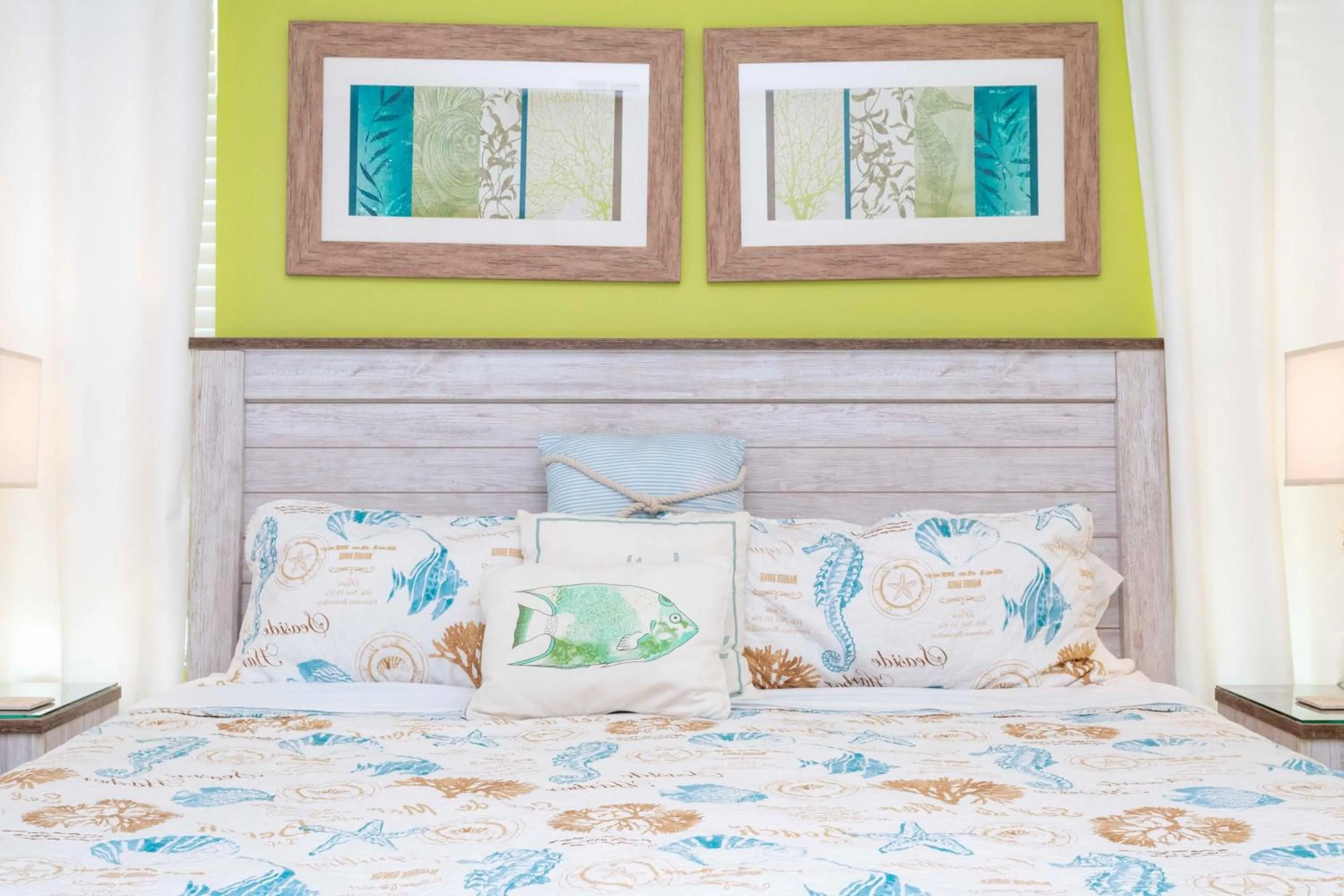 Bed in Marvelous 7 Bd w/ Pool Close to Disney @ Solterra 6086