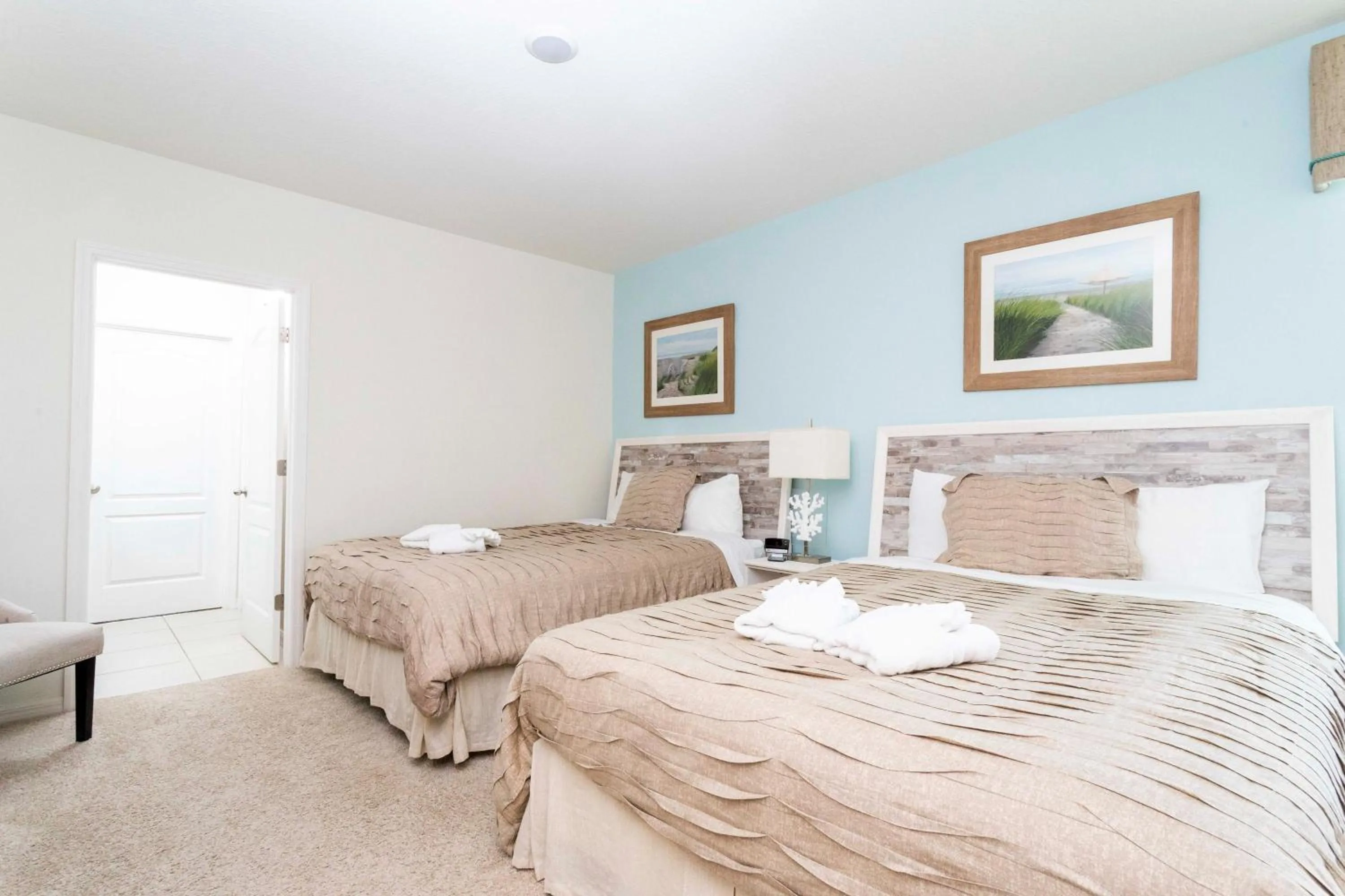 Bed in Marvelous 7 Bd w/ Pool Close to Disney @ Solterra 6086