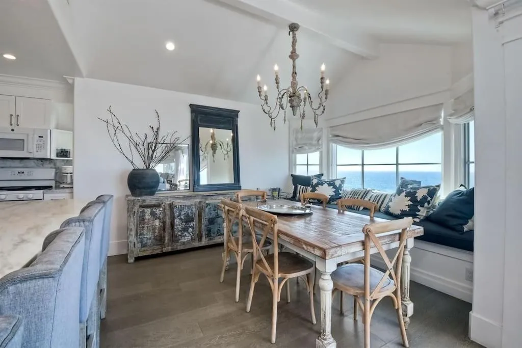 Luxury Ocean Views & Steps To The Sand - Tower 36 Upper Condo Unit