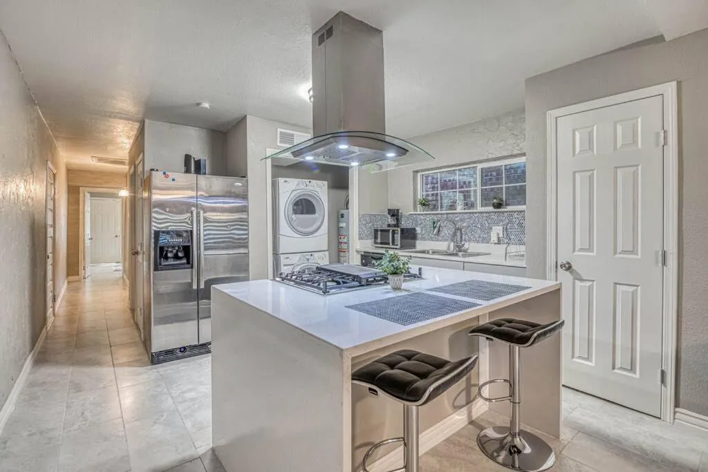 Kitchen or kitchenette in Close to All, Restfull, Cozy Duplex B in Downtown, UTEP, Hospitals