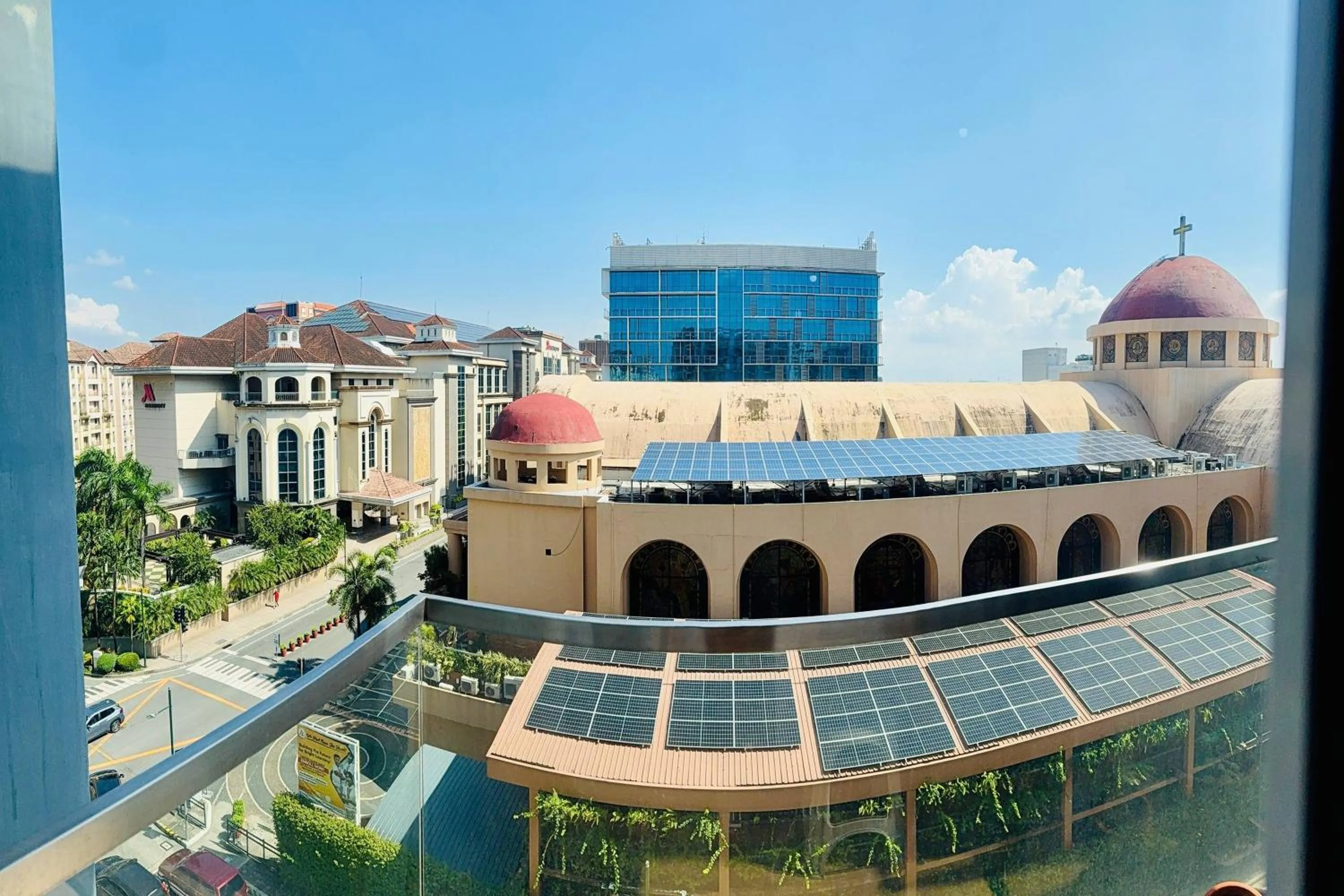 Property building in Del's Condotel across NAIA Terminal 3