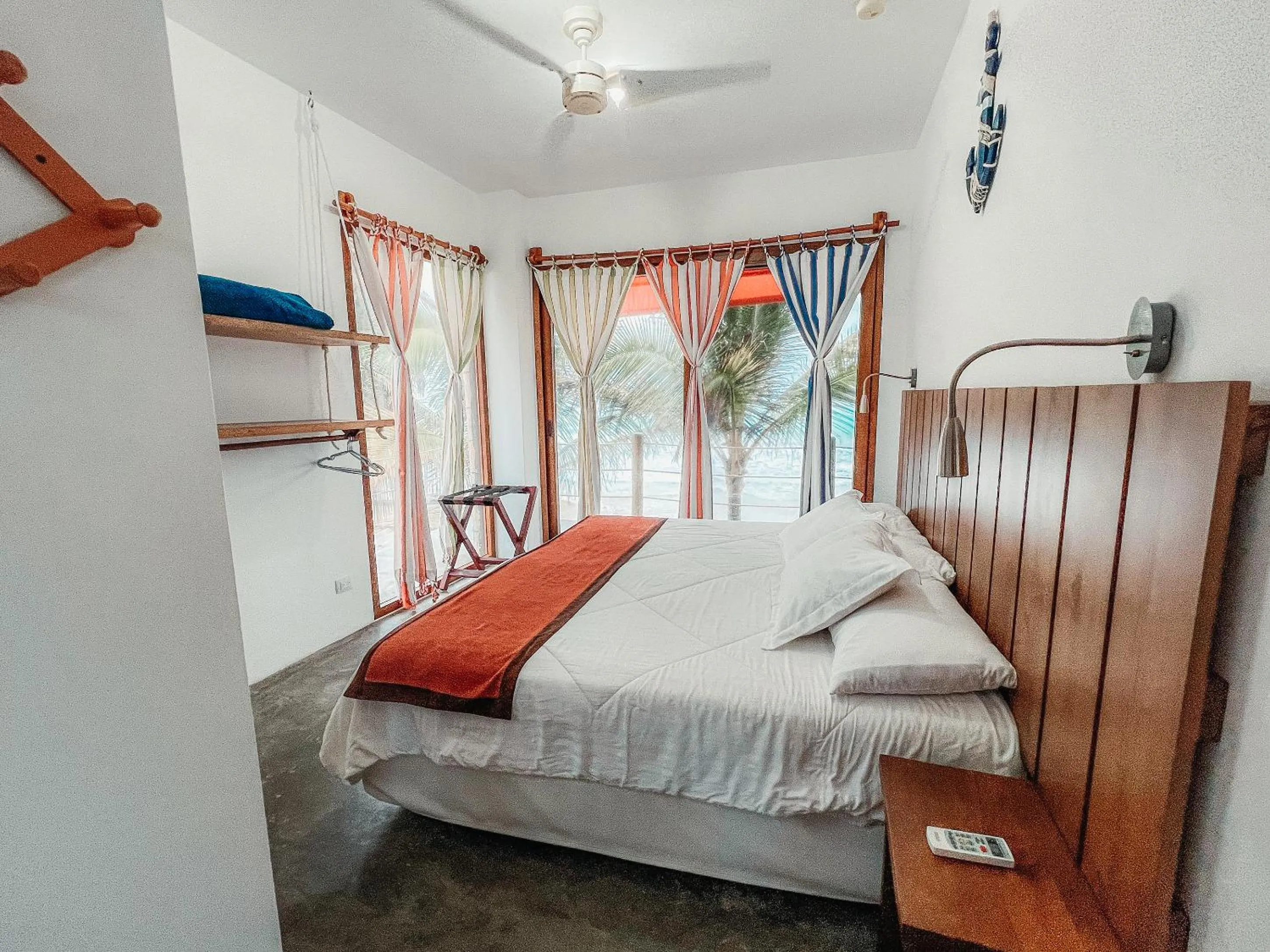 Bed in Mi Playa Galapagos Beachfront Apartments