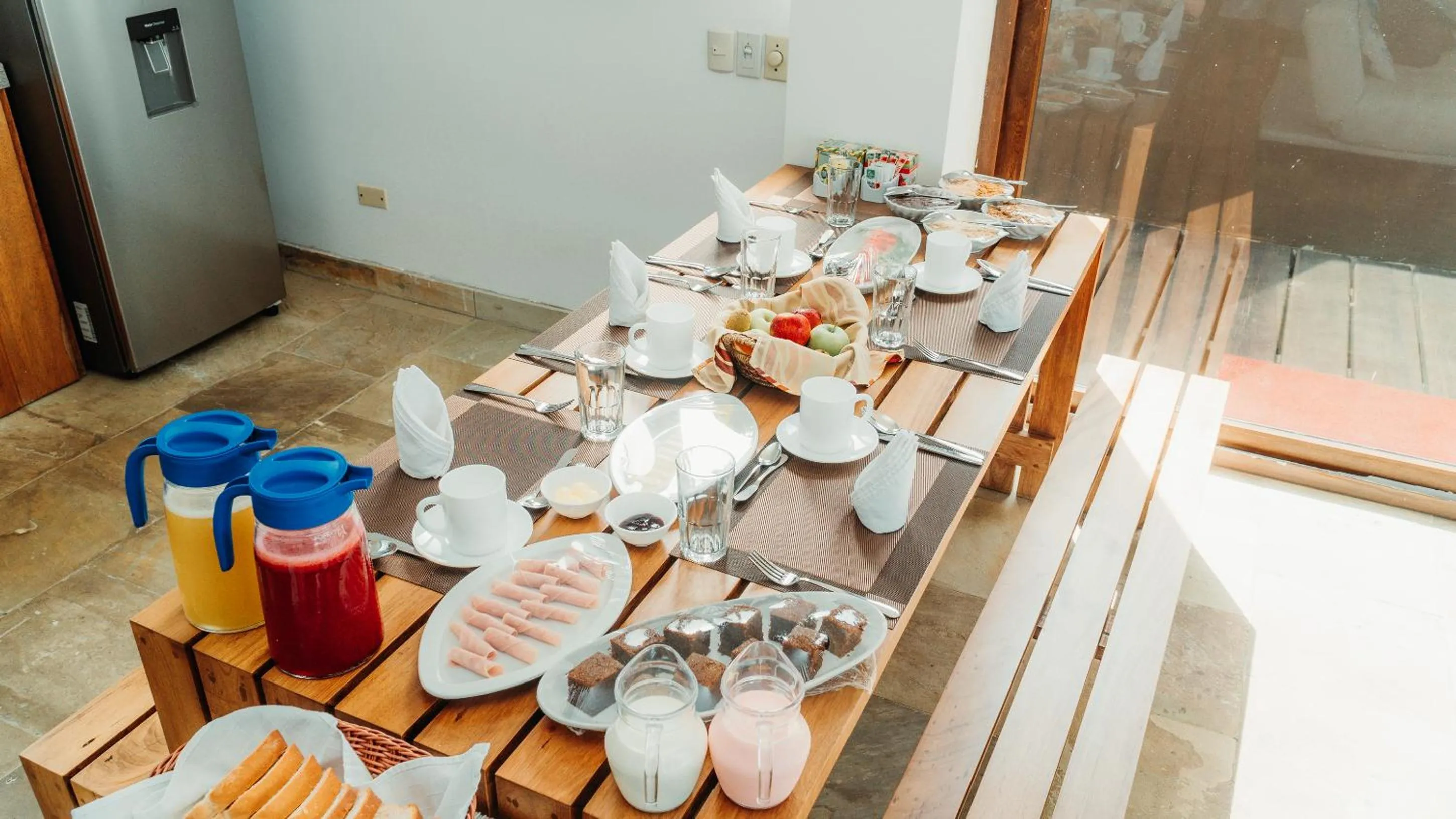 Food and drinks in Mi Playa Galapagos Beachfront Apartments