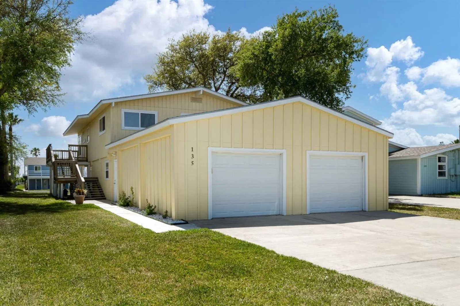 Property building in Catch & Play on Estes Bay