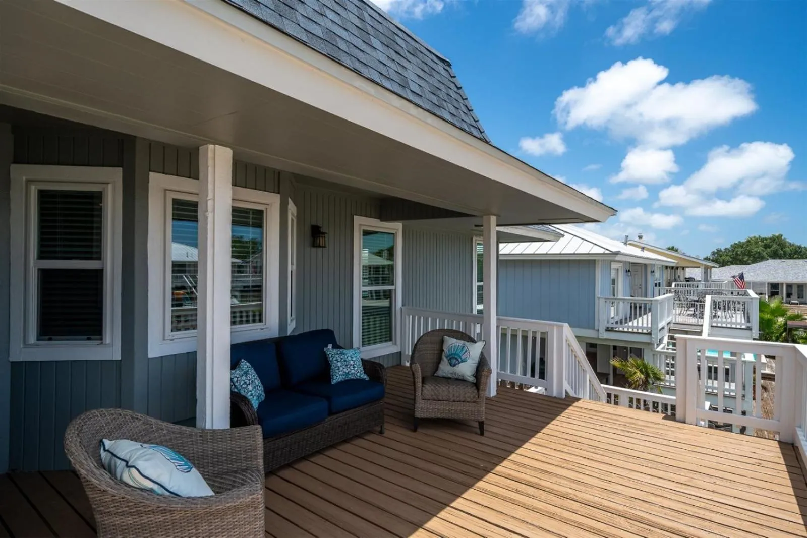 Property building in Edgewater Escape