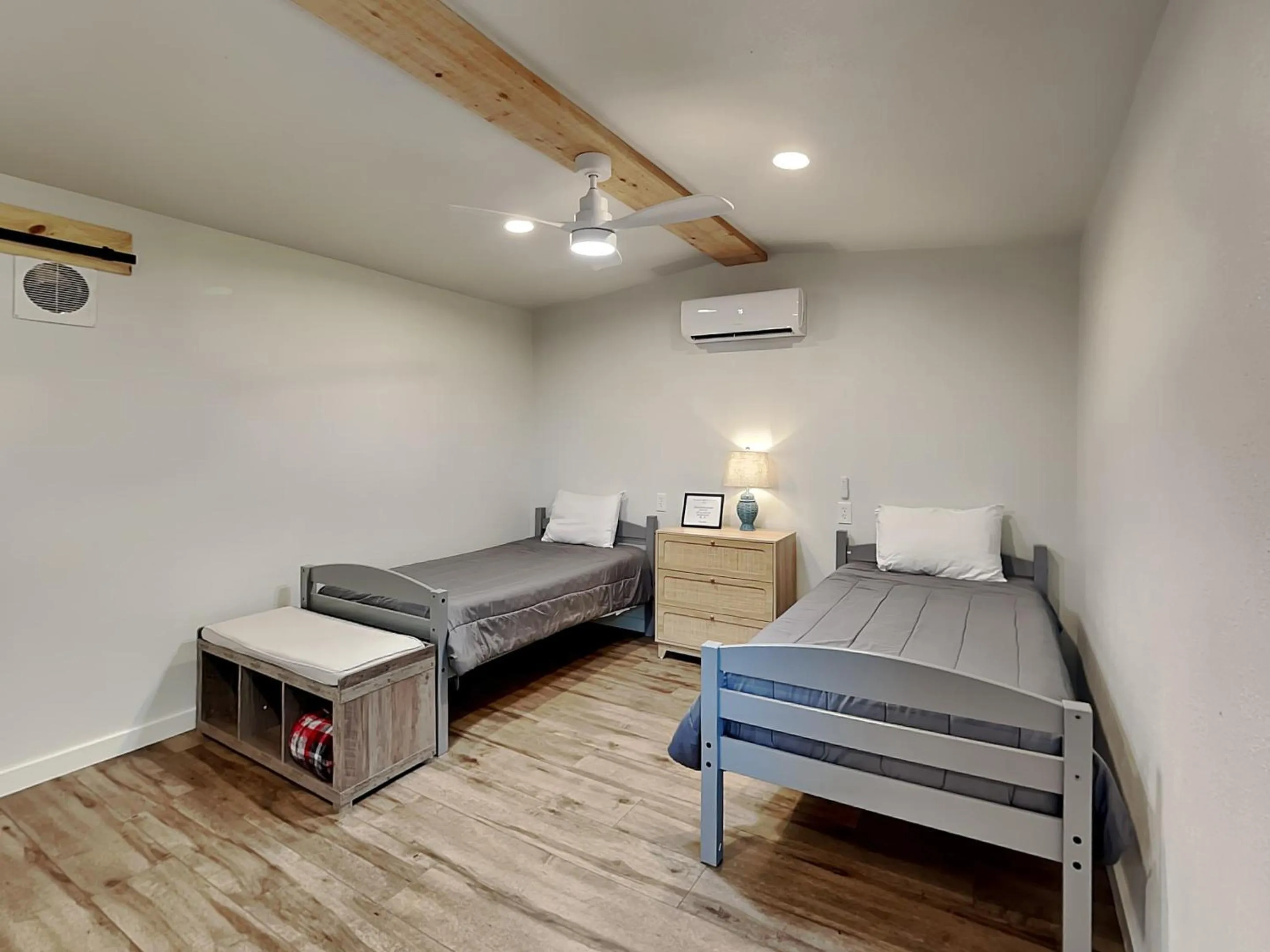 Property building, Bed in Knot A Care