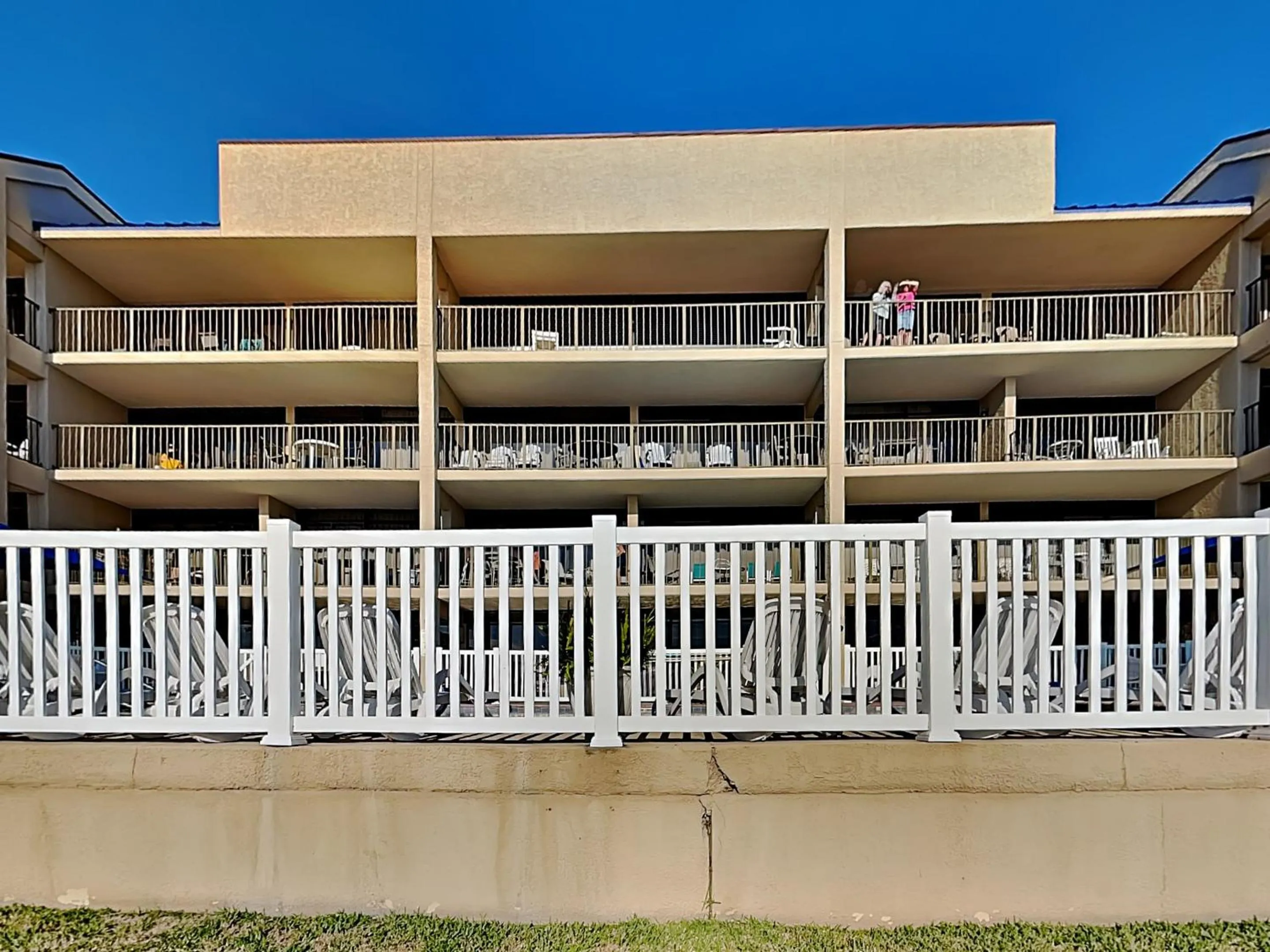 Property building in Laguna Reef #315 - Bayview Retreat