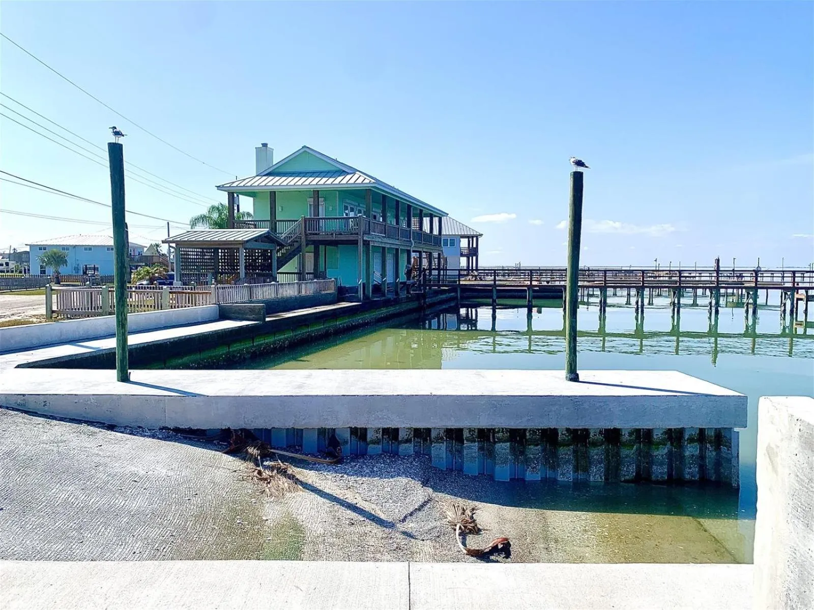 Property building in Pelican Point