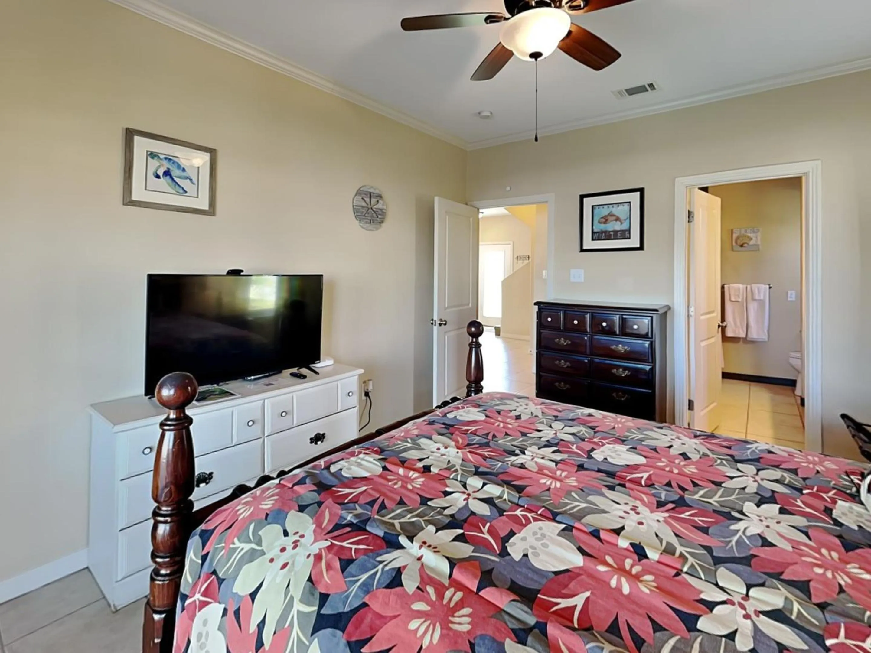 Bed in Pickled Pirate