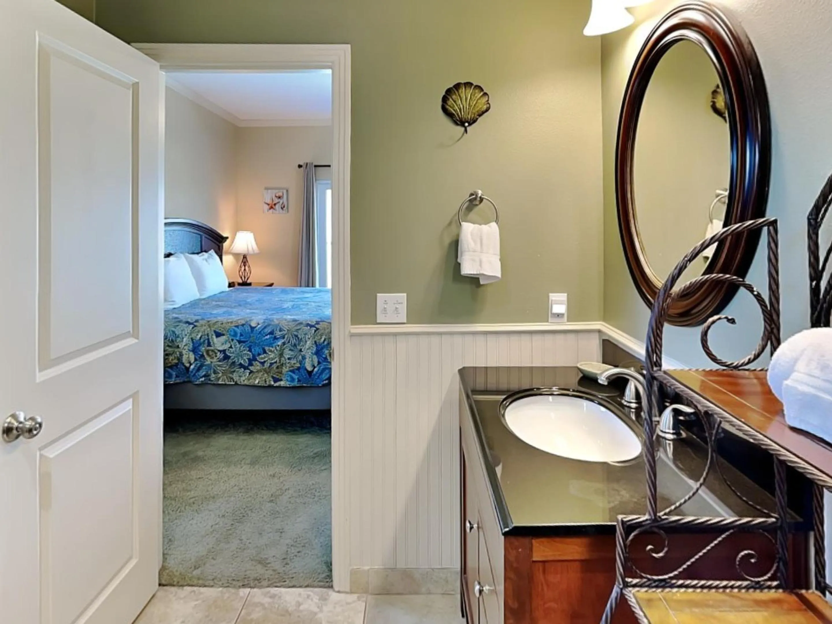 Bed in Pickled Pirate