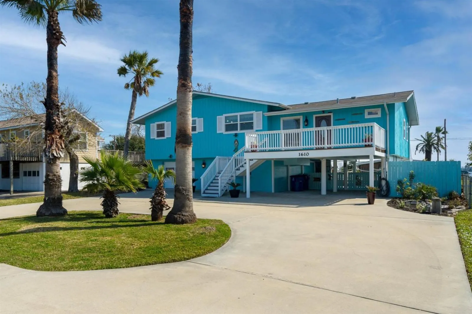 Property building in Texas Tiki