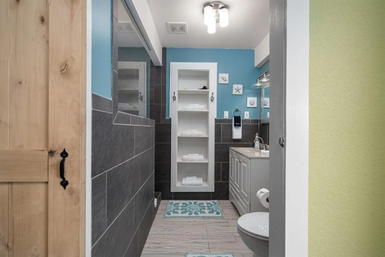 Property building in Texas Tiki