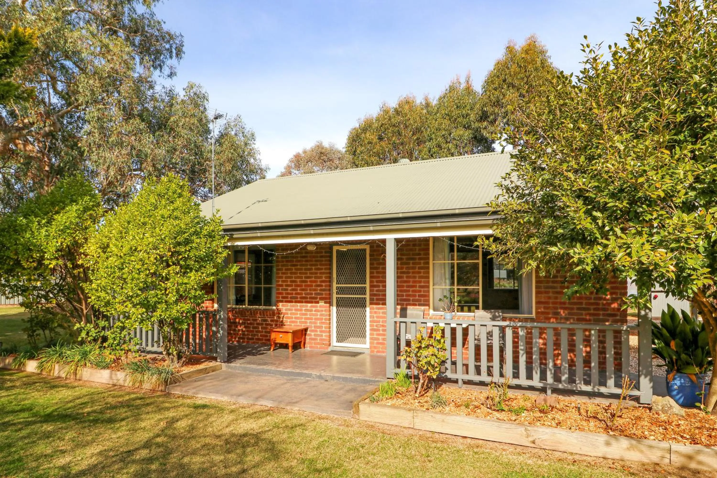 Garden in Greenvale Holiday Units Mansfield