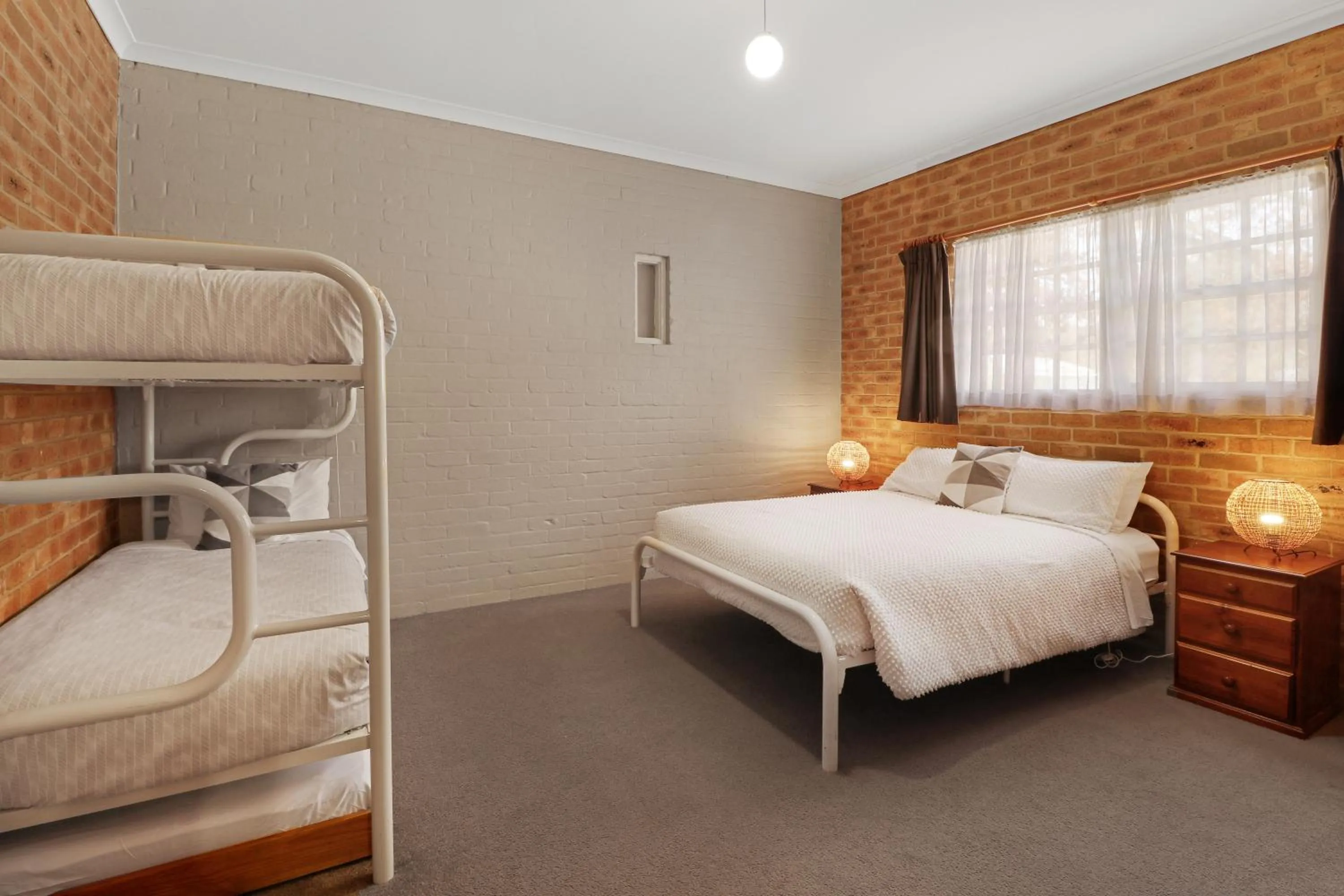 Bedroom, Bed in Greenvale Holiday Units Mansfield