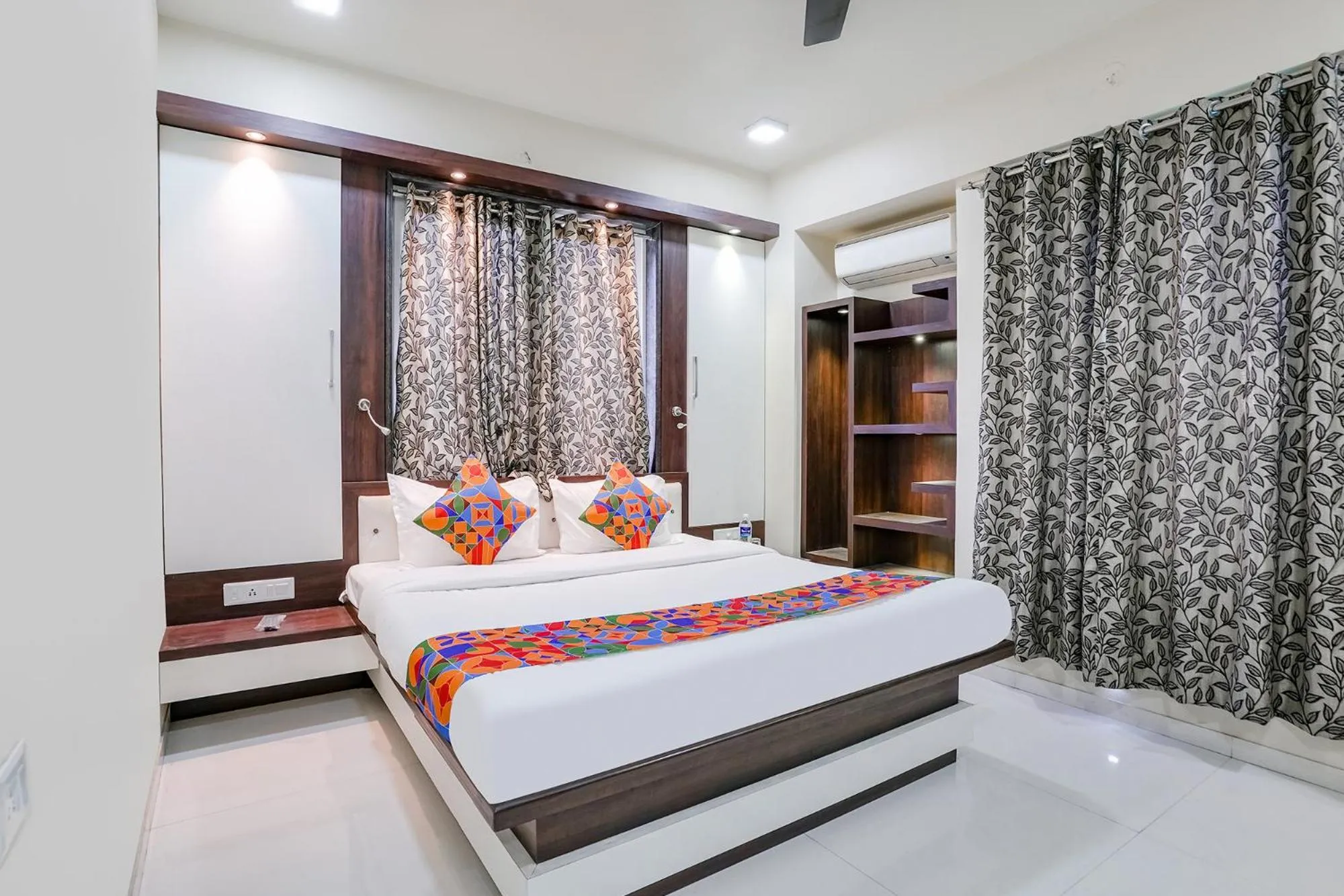 Photo of the whole room, Bed in FabHotel Rudra Residency - Nr Medicover hospital