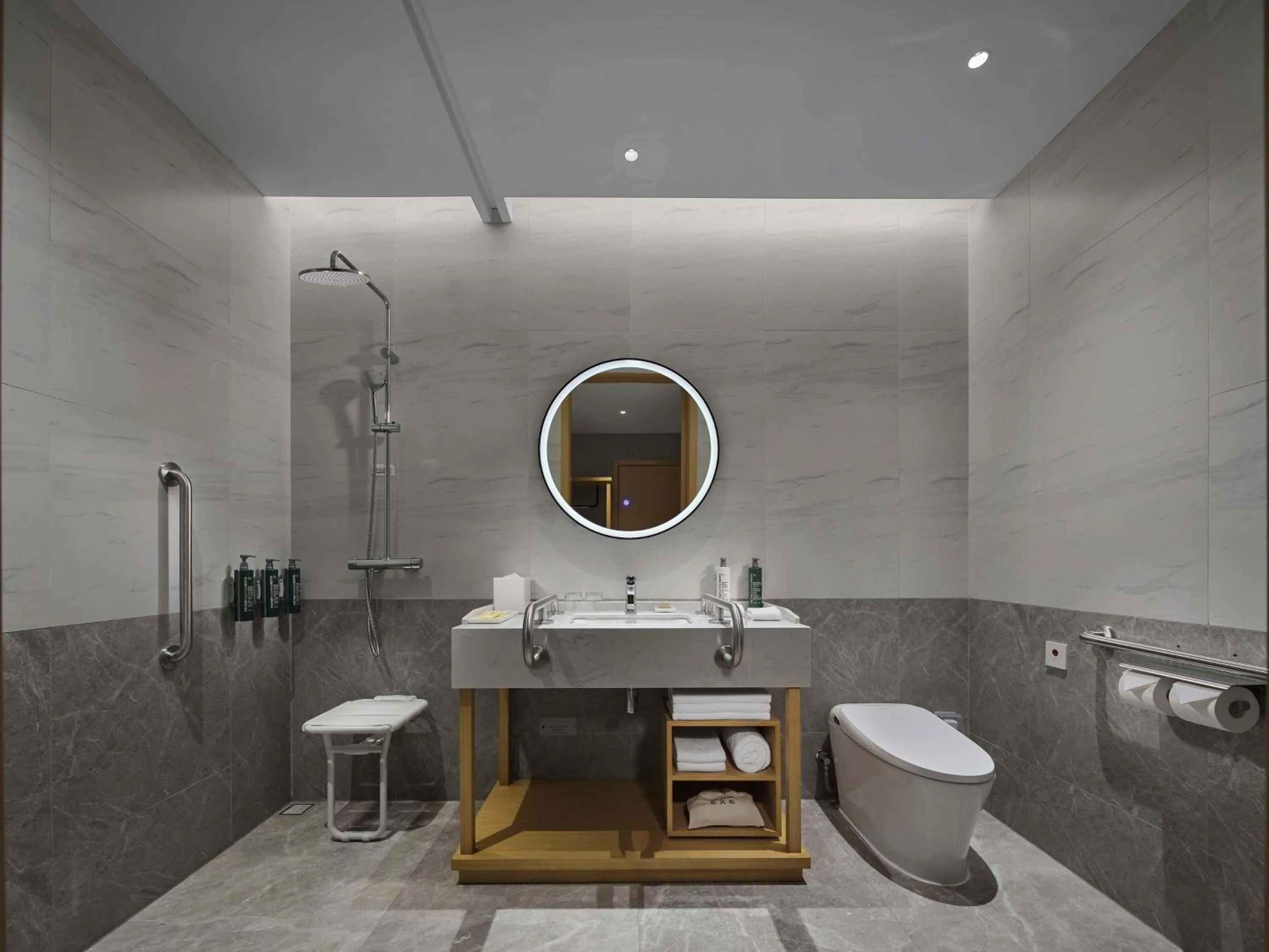 Bathroom in Hilton Garden Inn Beijing Haidian Daoxiang Lake