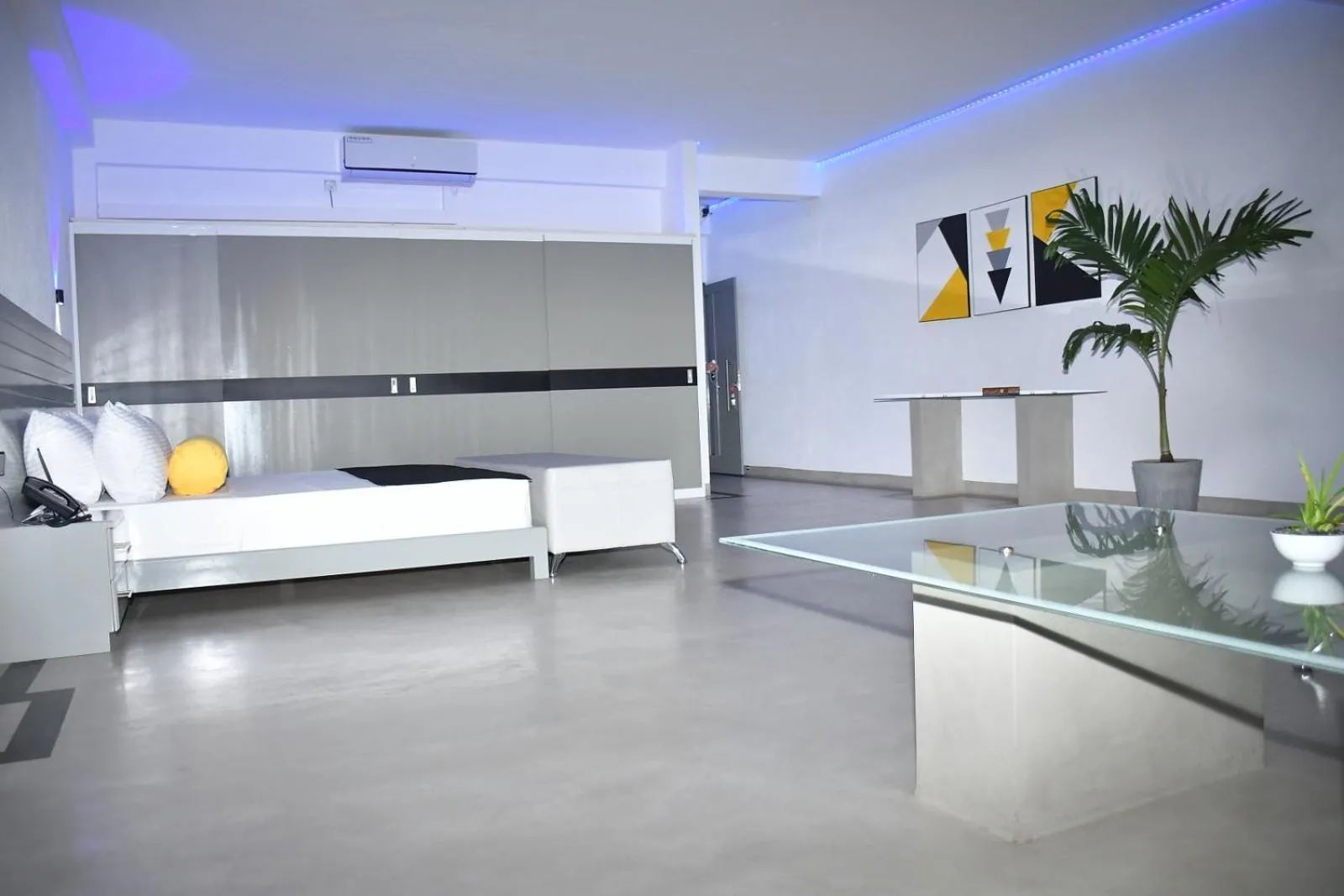 Photo of the whole room, Bed in Josan Villa with a Glorious Beach and Sea View