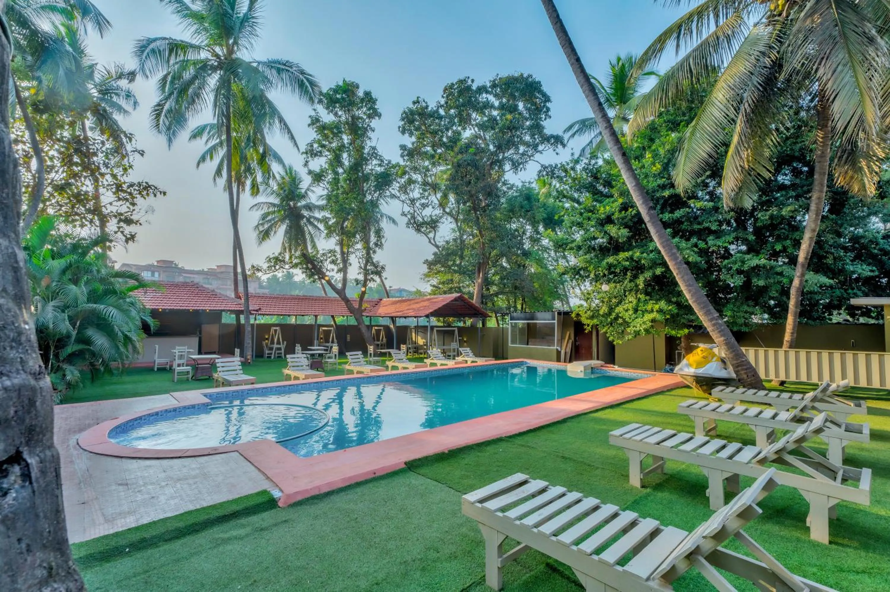 Swimming pool in Rosa Bella Resort-TBV