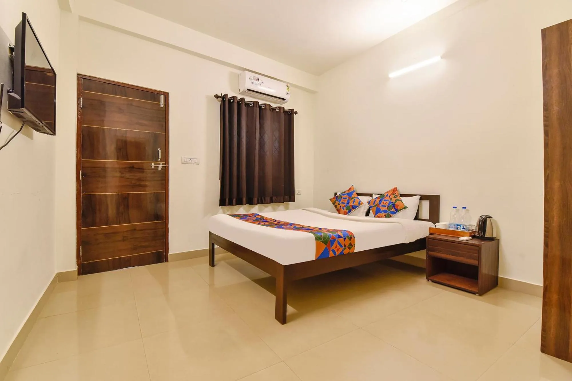 Bed in Rosa Bella Resort-TBV