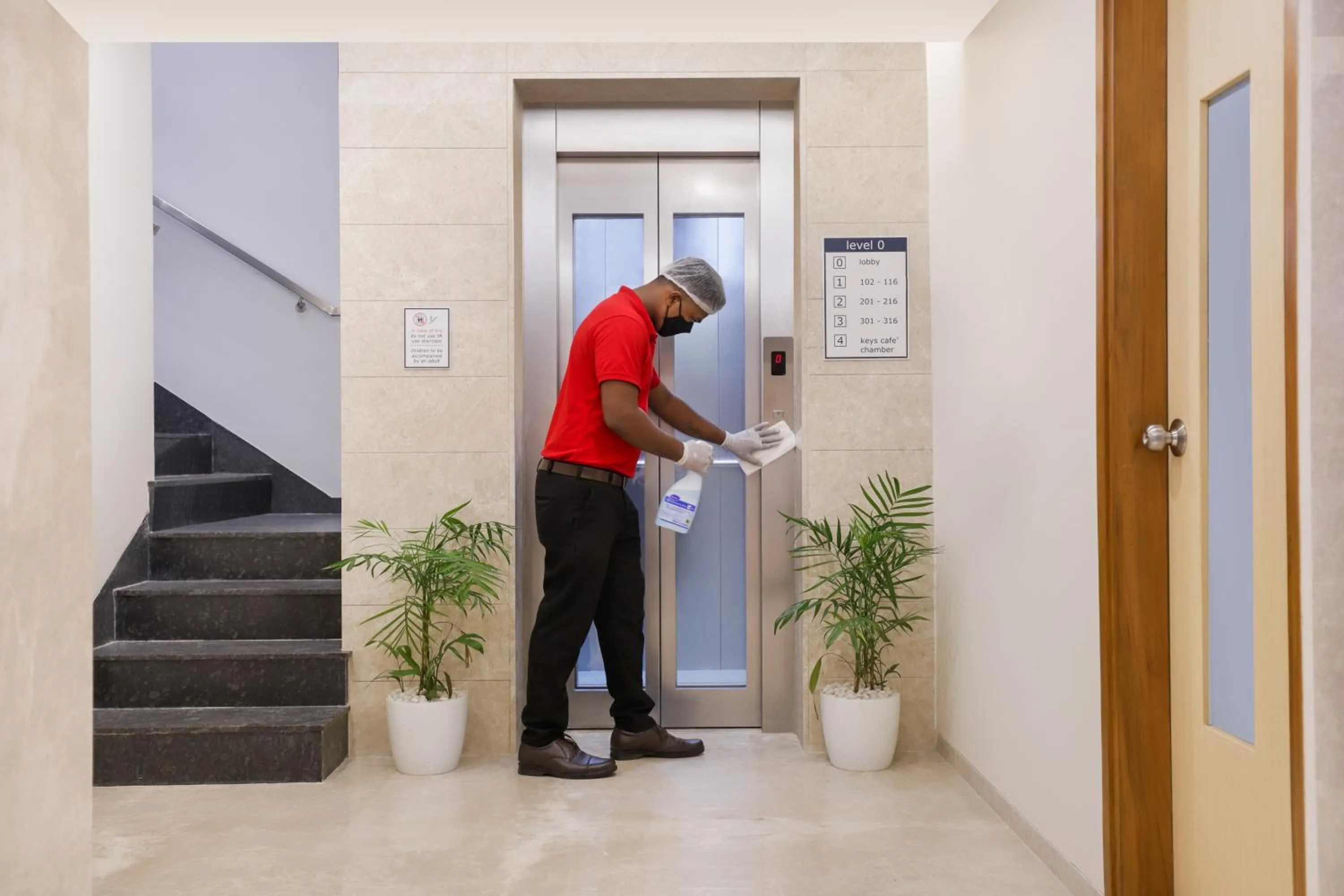 People in Keys Lite By Lemon Tree Hotels Sreekanya