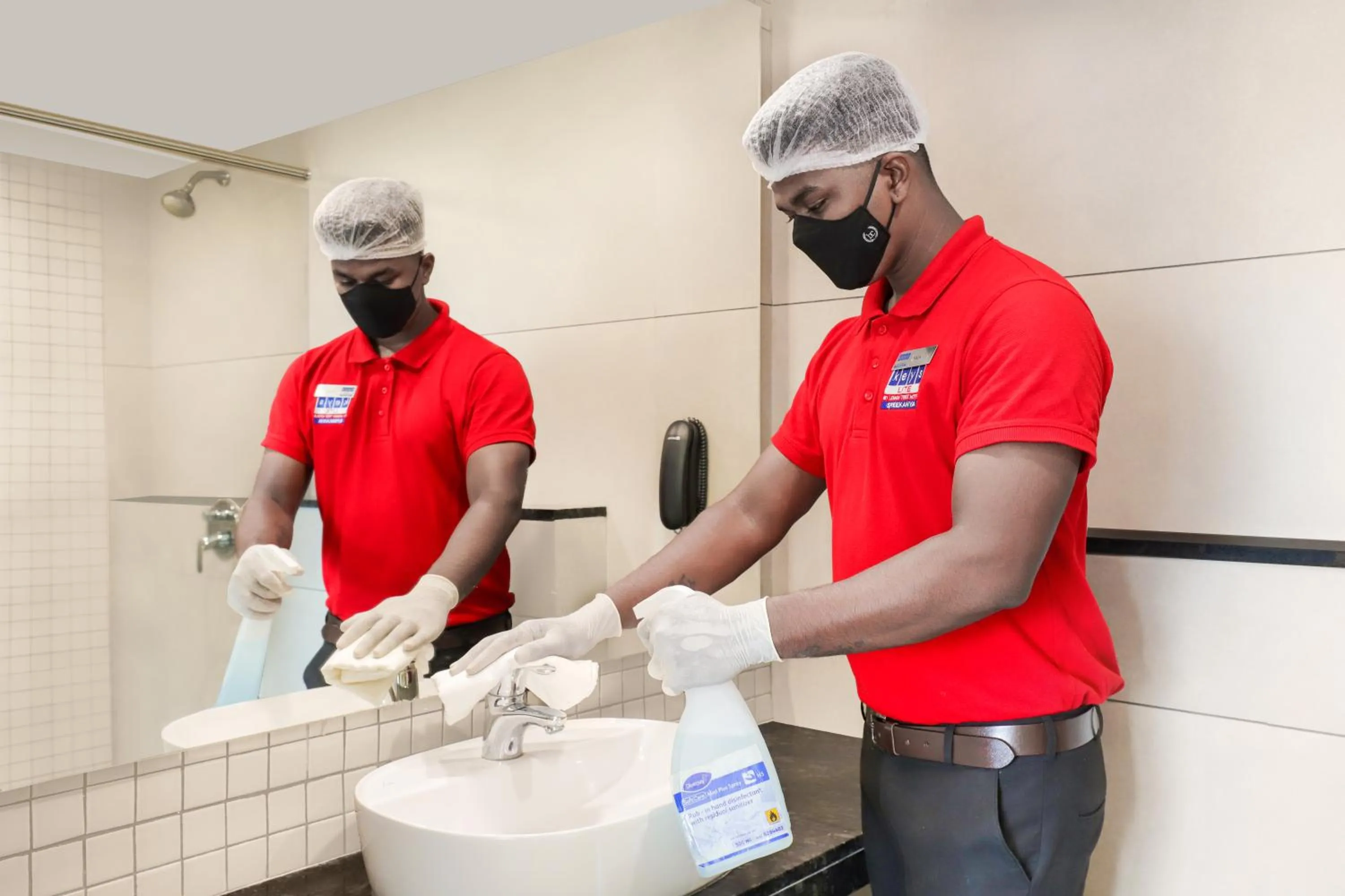 People in Keys Lite By Lemon Tree Hotels Sreekanya