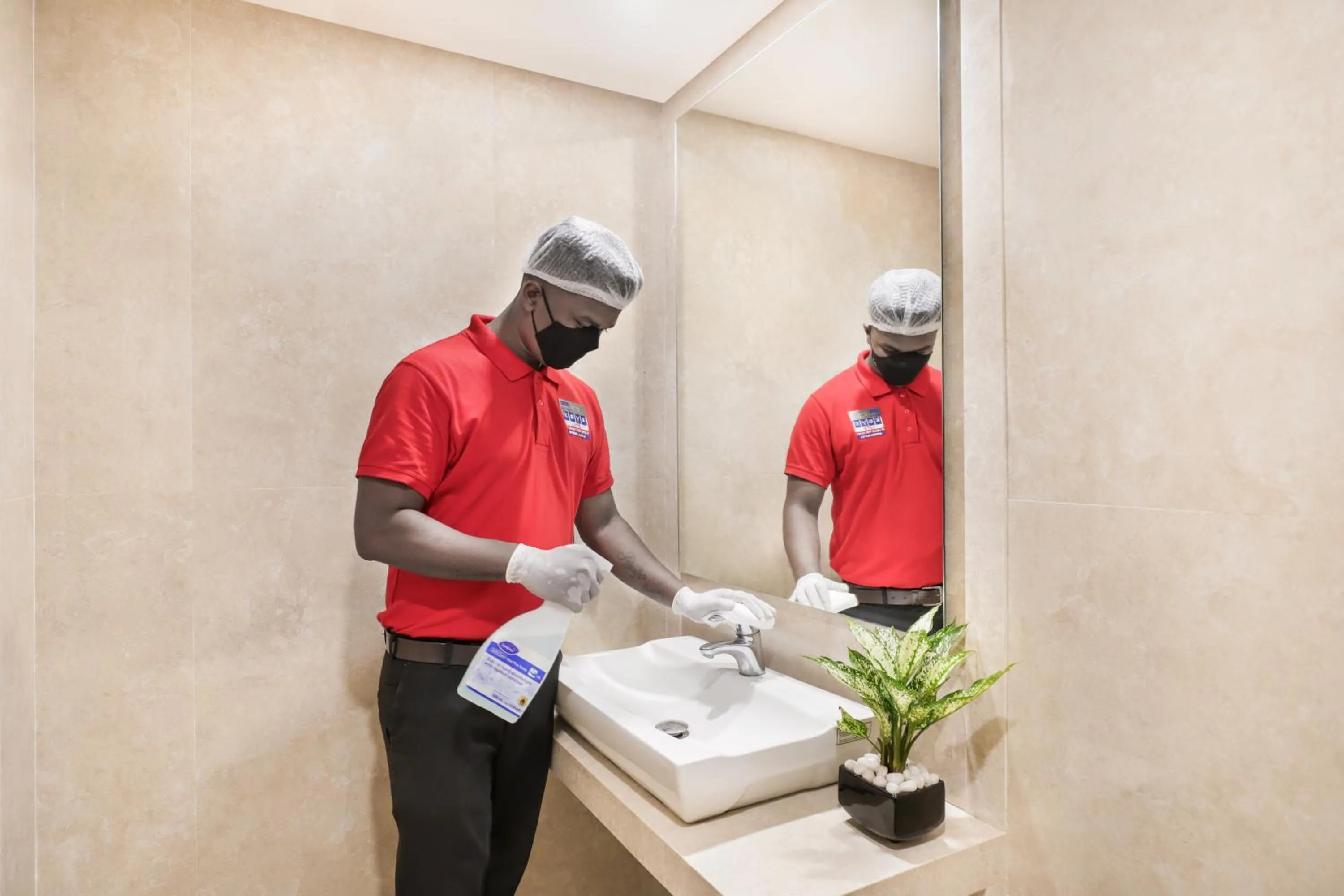 People in Keys Lite By Lemon Tree Hotels Sreekanya