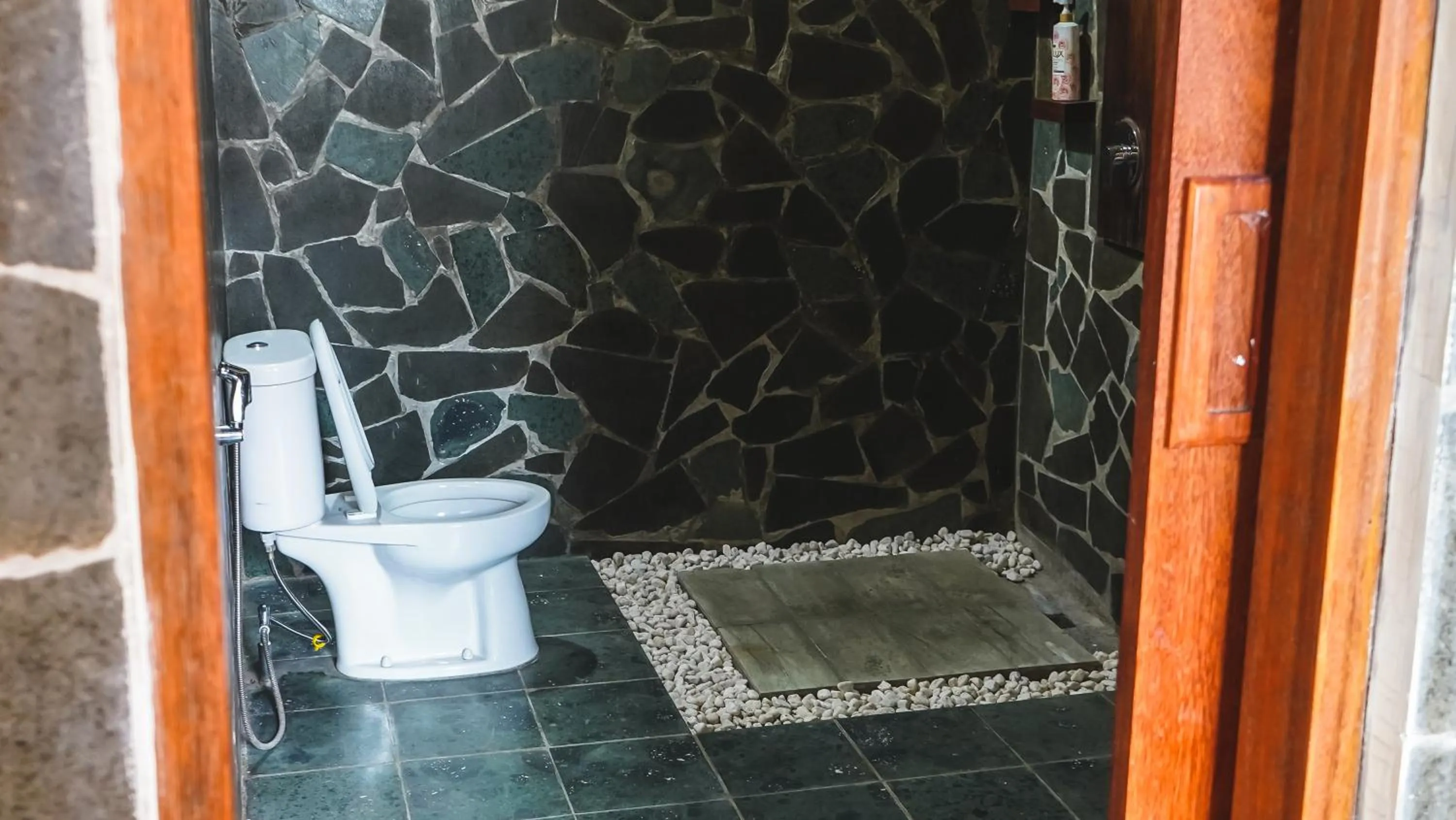 Bathroom in Madaira Villa Senggigi