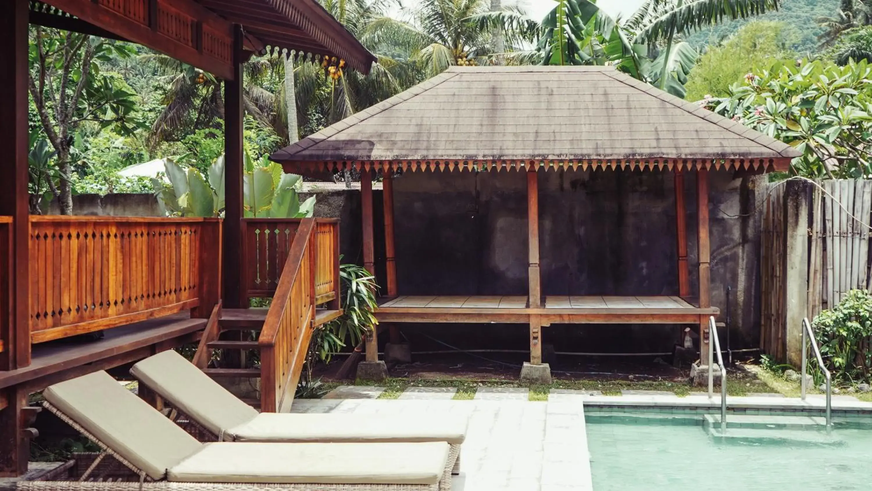 Swimming pool in Madaira Villa Senggigi Swimming pool in Madaira Villa Senggigi