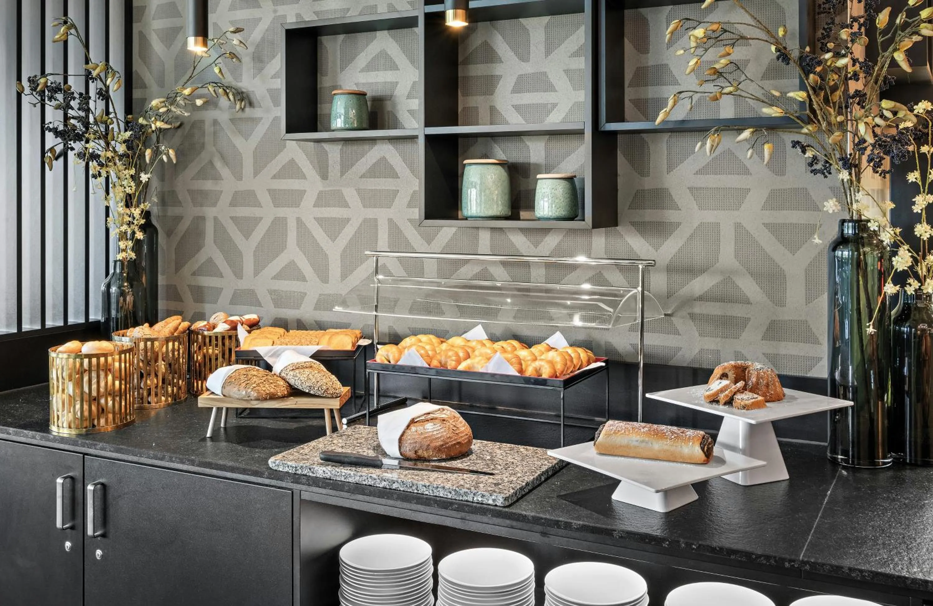 Buffet breakfast in Leonardo Hotel Vienna City West