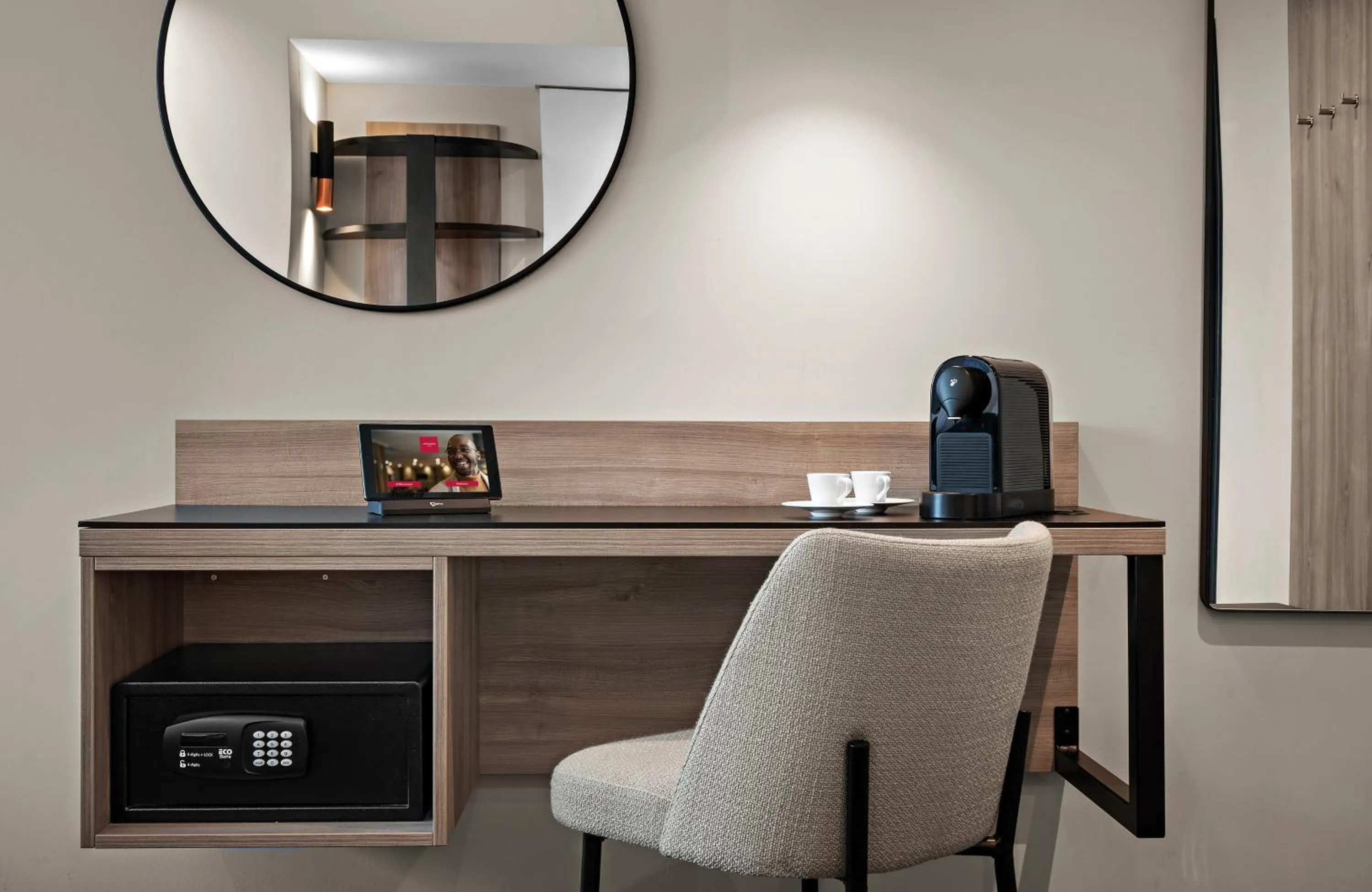 Photo of the whole room in Leonardo Hotel Vienna City West