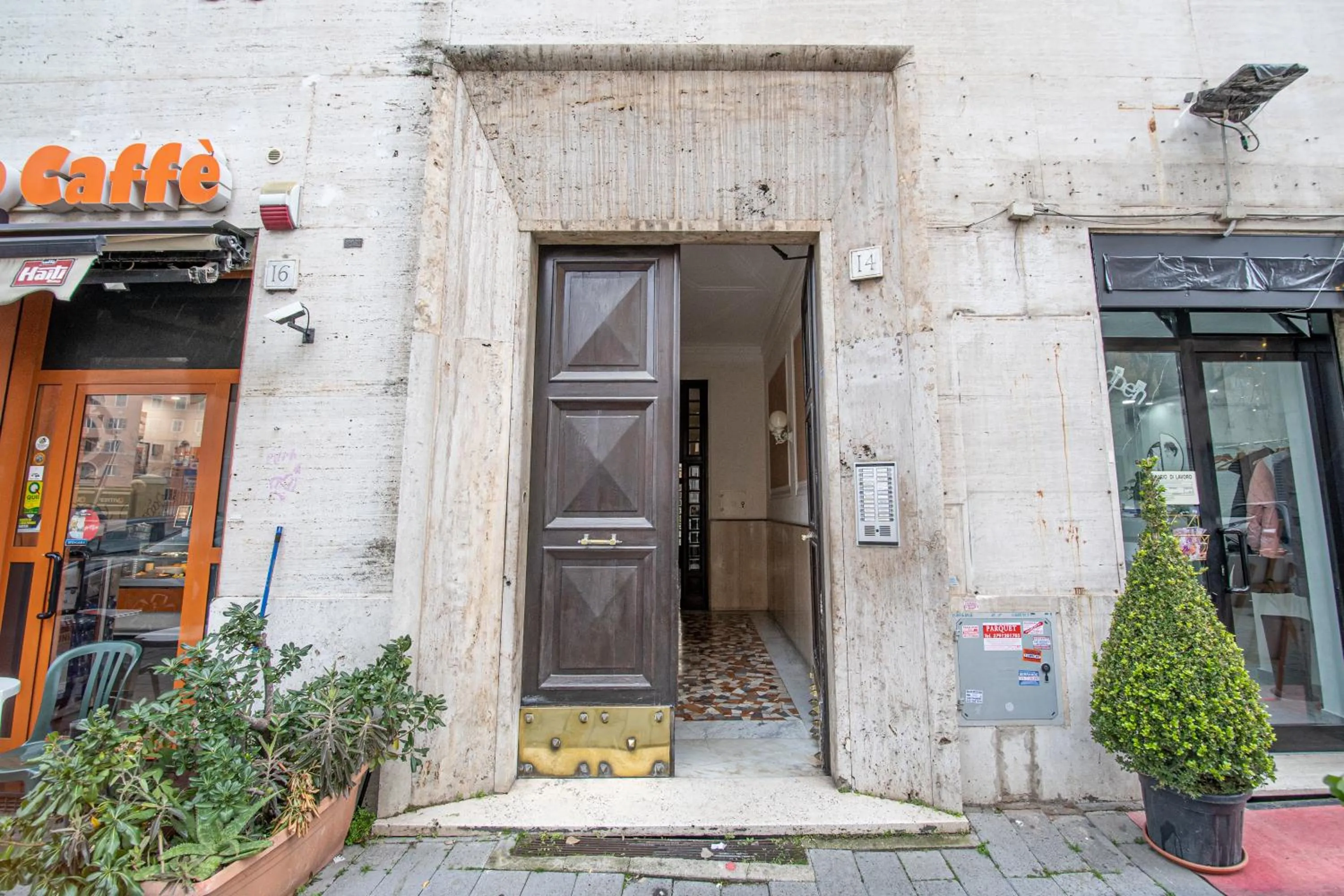 Property building in Refuge on Piazza re di Roma -Holiday Home