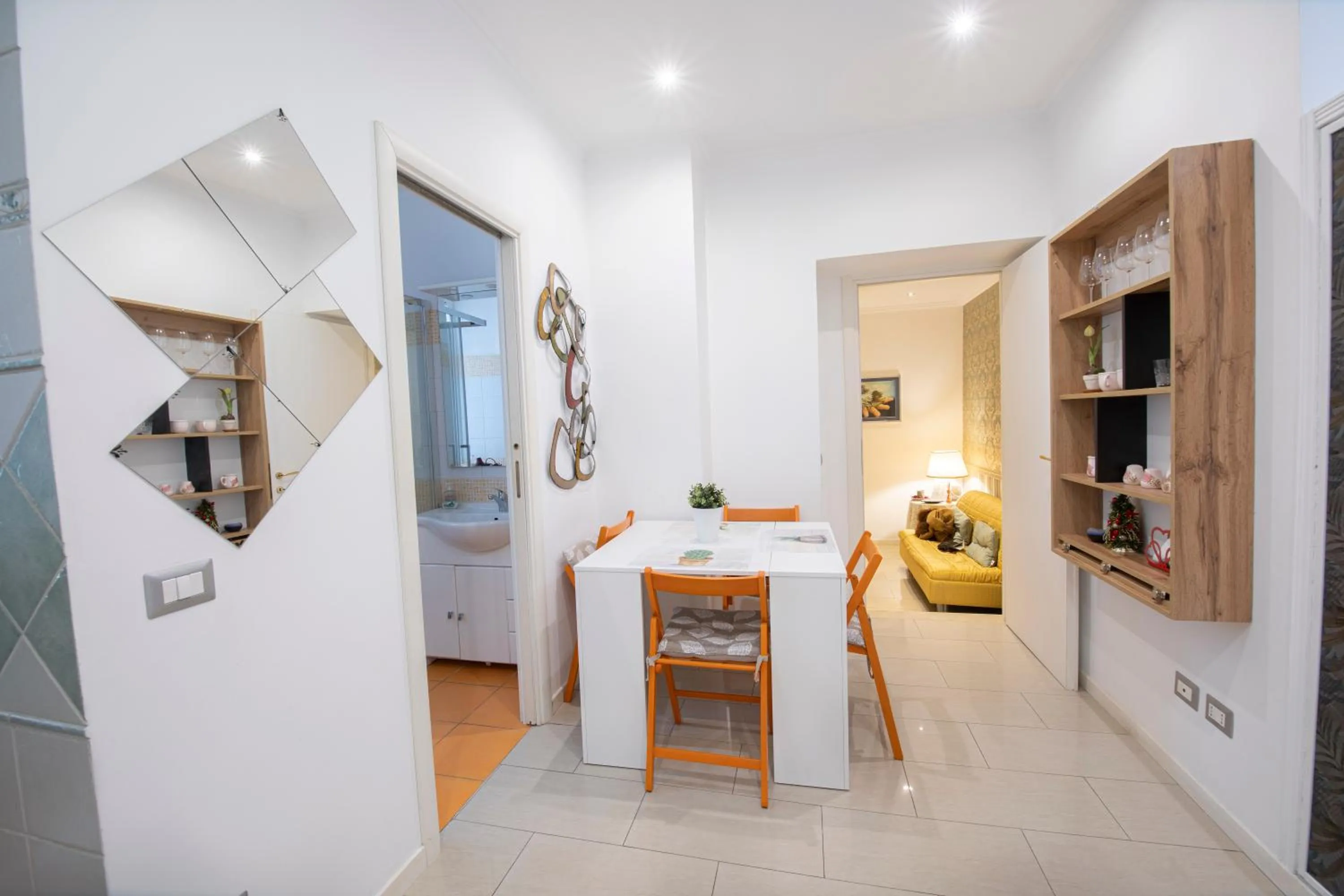 Kitchen or kitchenette in Refuge on Piazza re di Roma -Holiday Home