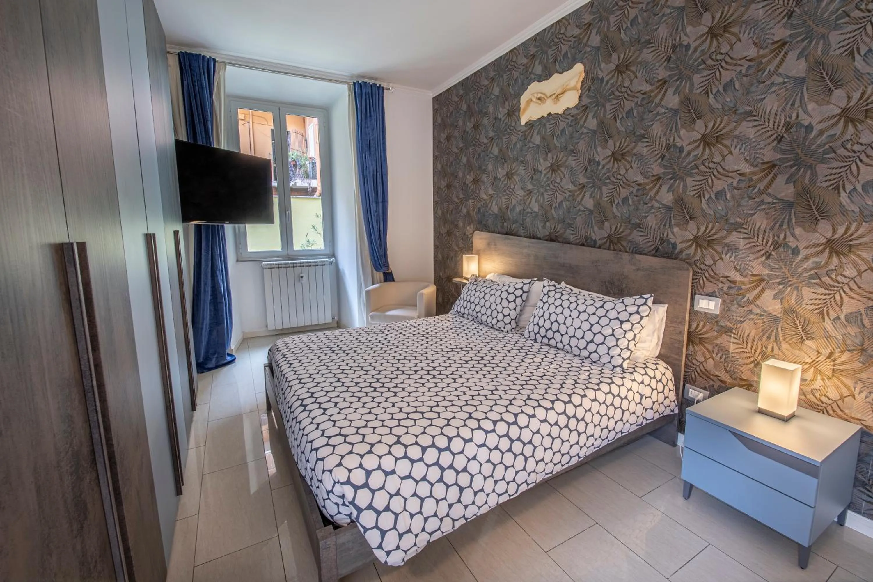 Bed in Refuge on Piazza re di Roma -Holiday Home