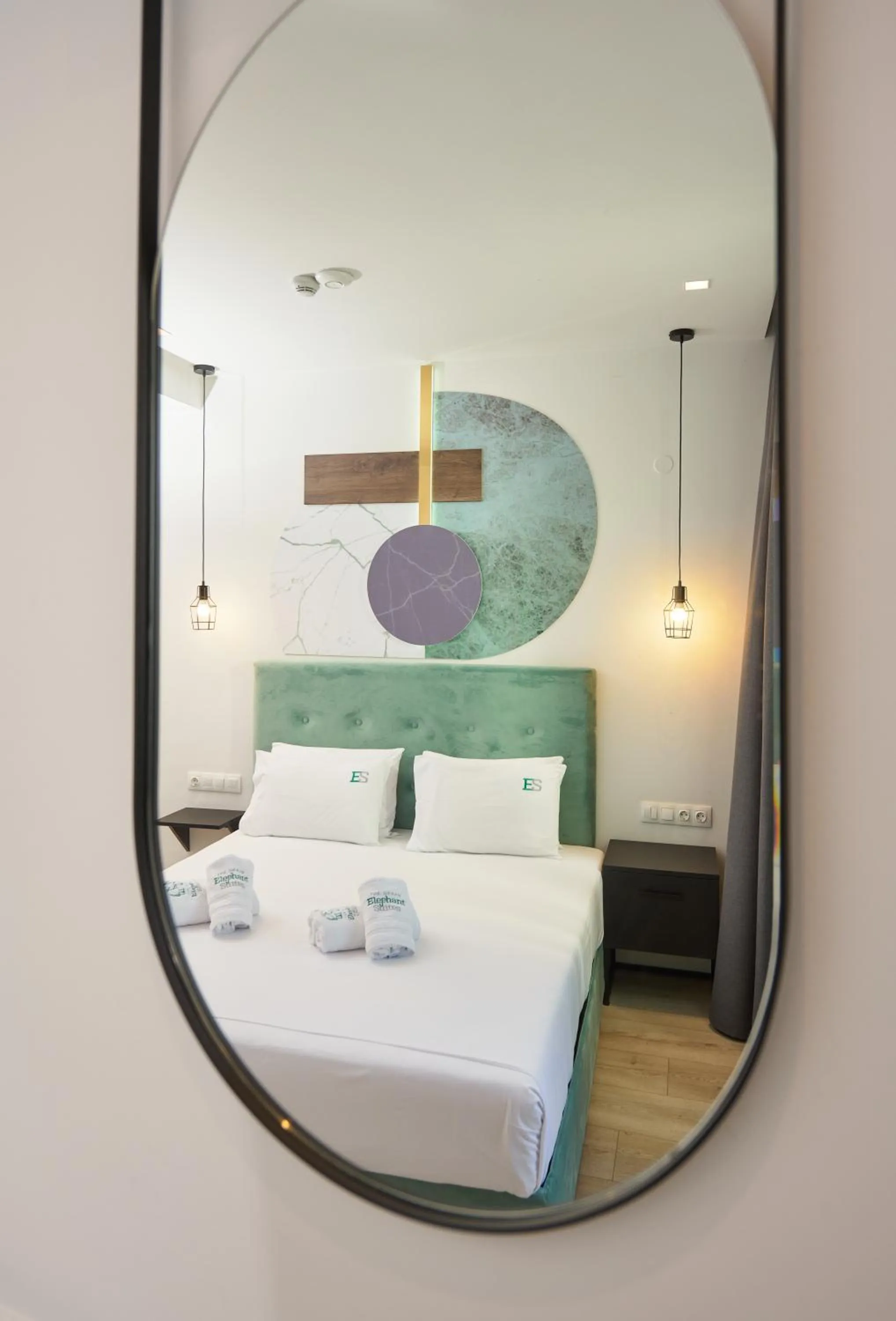 Photo of the whole room, Bed in Urban Elephant Suites