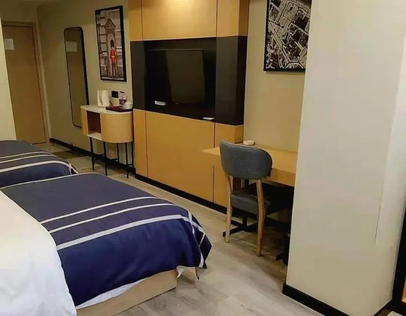 Bed in LanOu Hotel Tongcheng Traditional Chinese Medicine Hospital Easy Home Bed in LanOu Hotel Tongcheng Traditional Chinese Medicine Hospital Easy Home