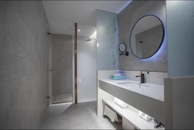 LanOu Hotel Jingzhou East Gate of Ancient City Wanda Plaza